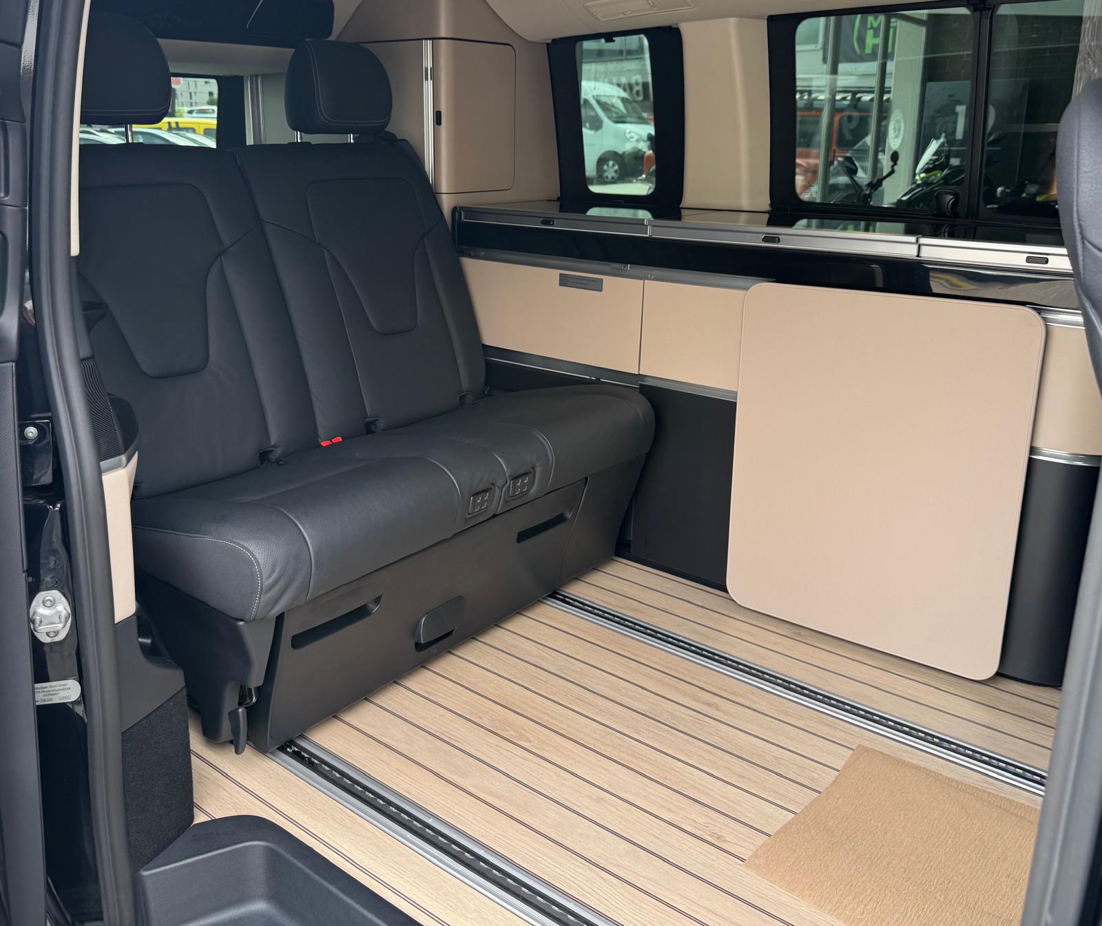 MERCEDES-BENZ Marco Polo 300 d 4M Automat AMG Line-image-19