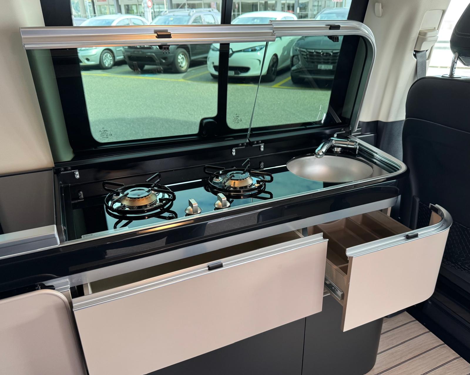 MERCEDES-BENZ Marco Polo 300 d 4M Automat AMG Line-image-26