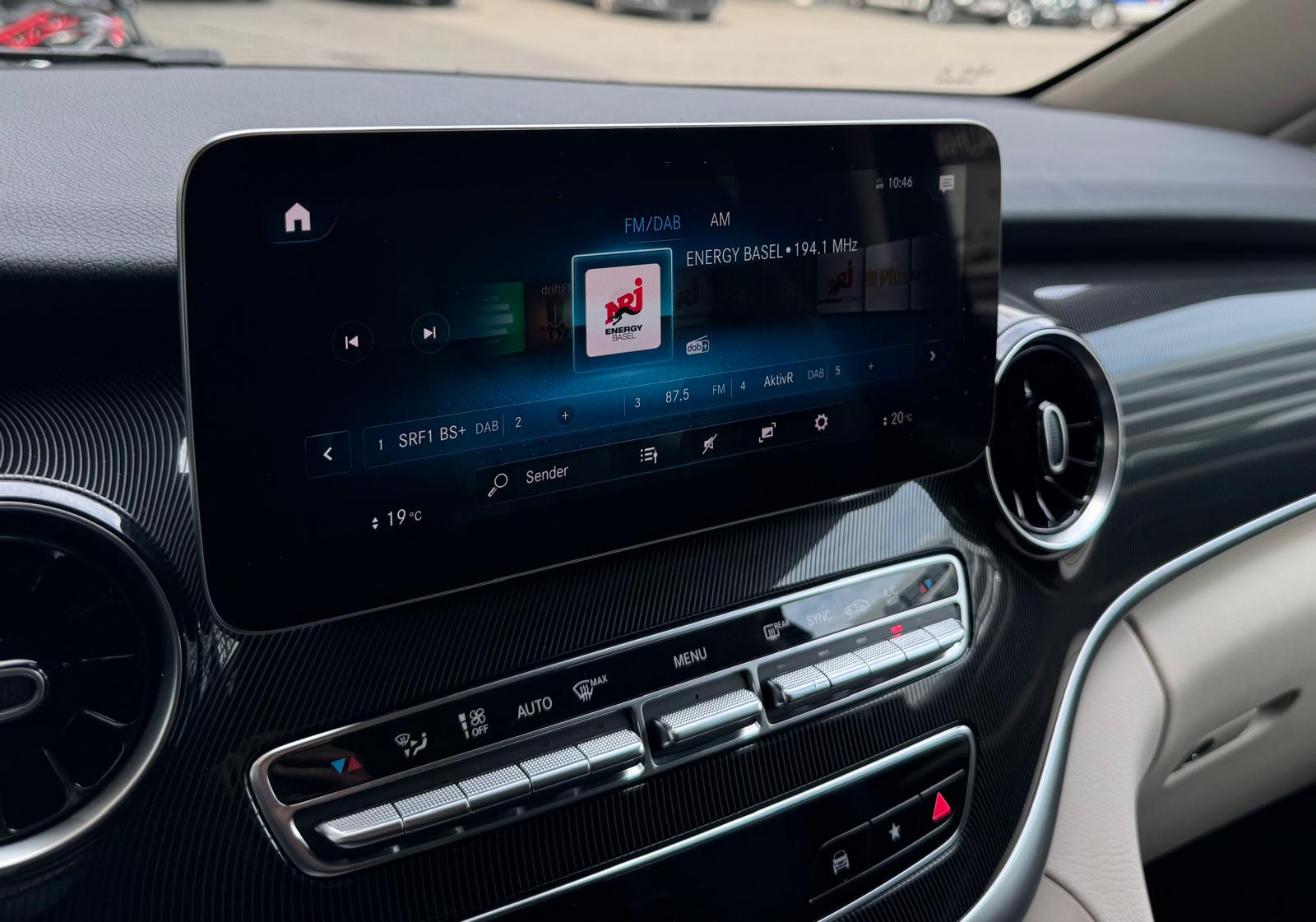 MERCEDES-BENZ Marco Polo 300 d 4M Automat AMG Line-image-14
