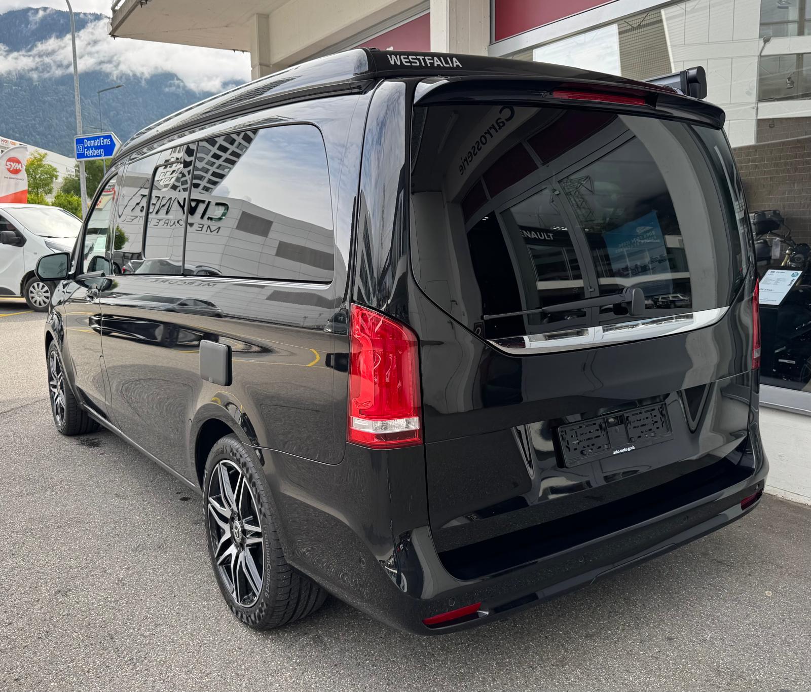 MERCEDES-BENZ Marco Polo 300 d 4M Automat AMG Line-image-4