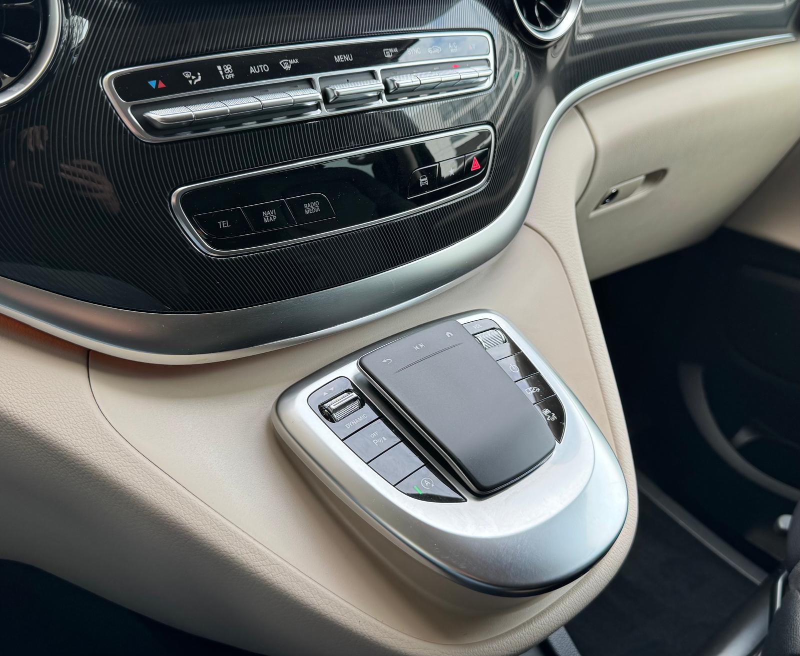 MERCEDES-BENZ Marco Polo 300 d 4M Automat AMG Line-image-15