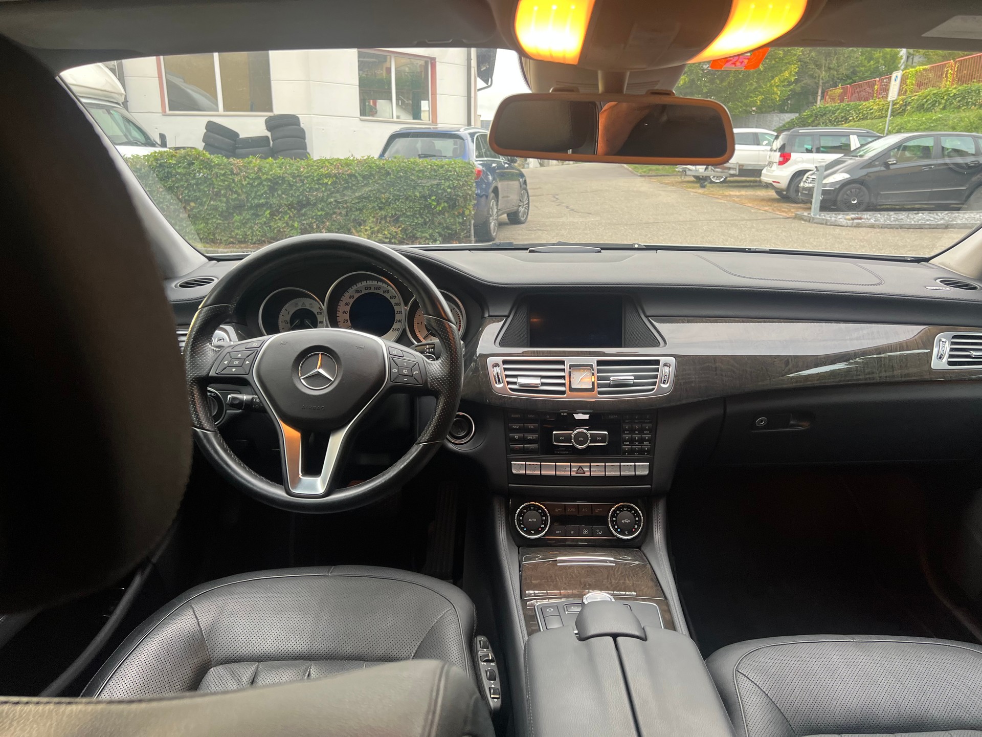 MERCEDES-BENZ CLS Shooting Brake 350 CDI 4Matic 7G-Tronic-image-6