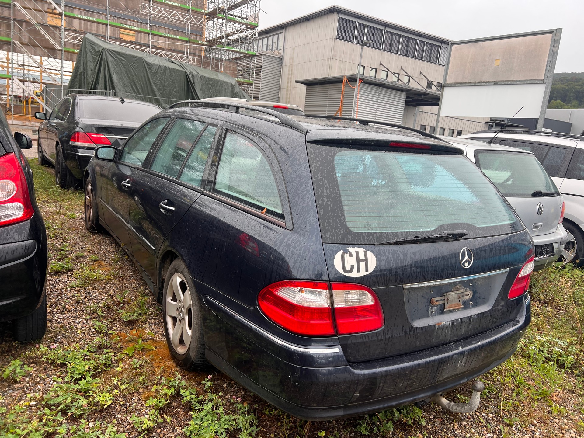 MERCEDES-BENZ E 320 Avantgarde 4Matic Automatic-image-4