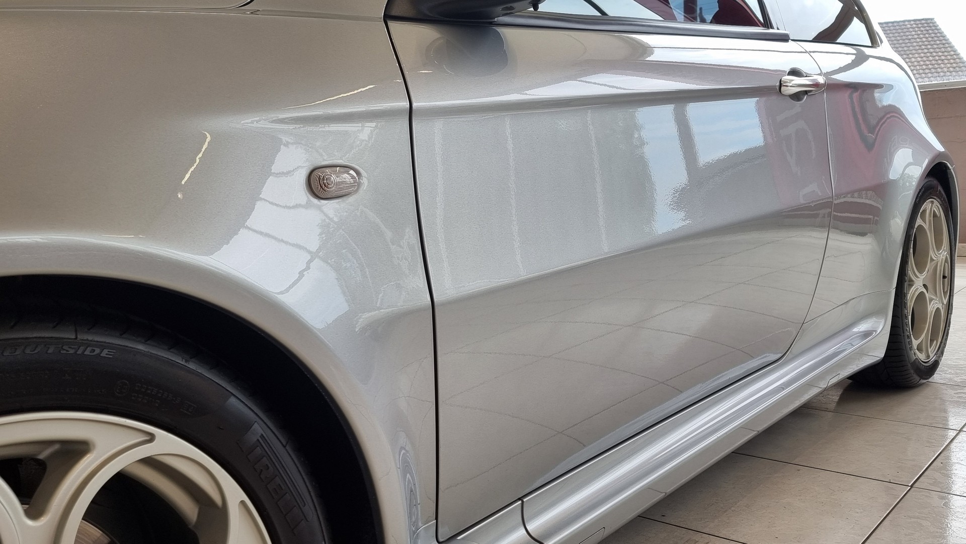 ALFA ROMEO 147 3.2 GTA-showroom-element-1