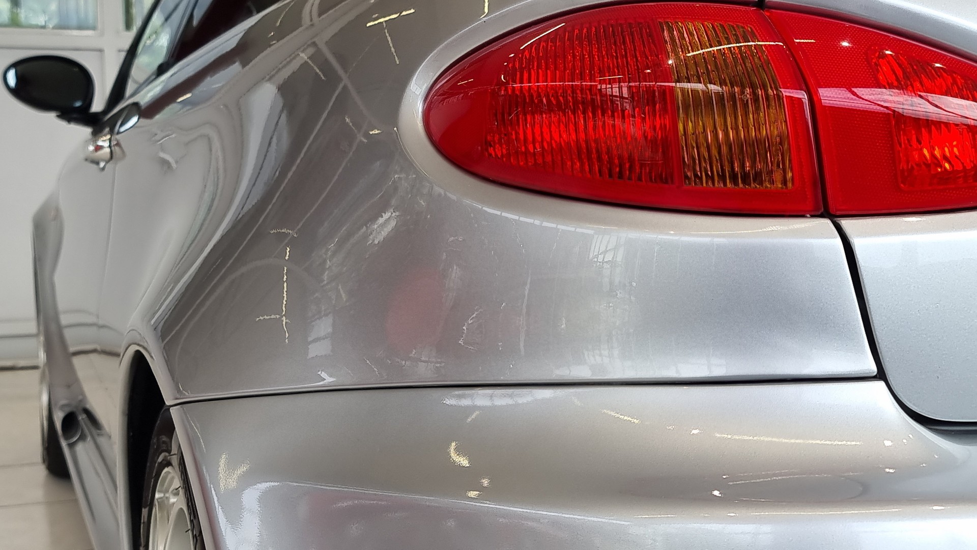 ALFA ROMEO 147 3.2 GTA-image-5