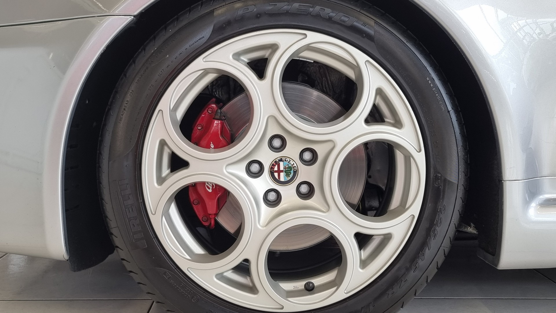 ALFA ROMEO 147 3.2 GTA-image-12
