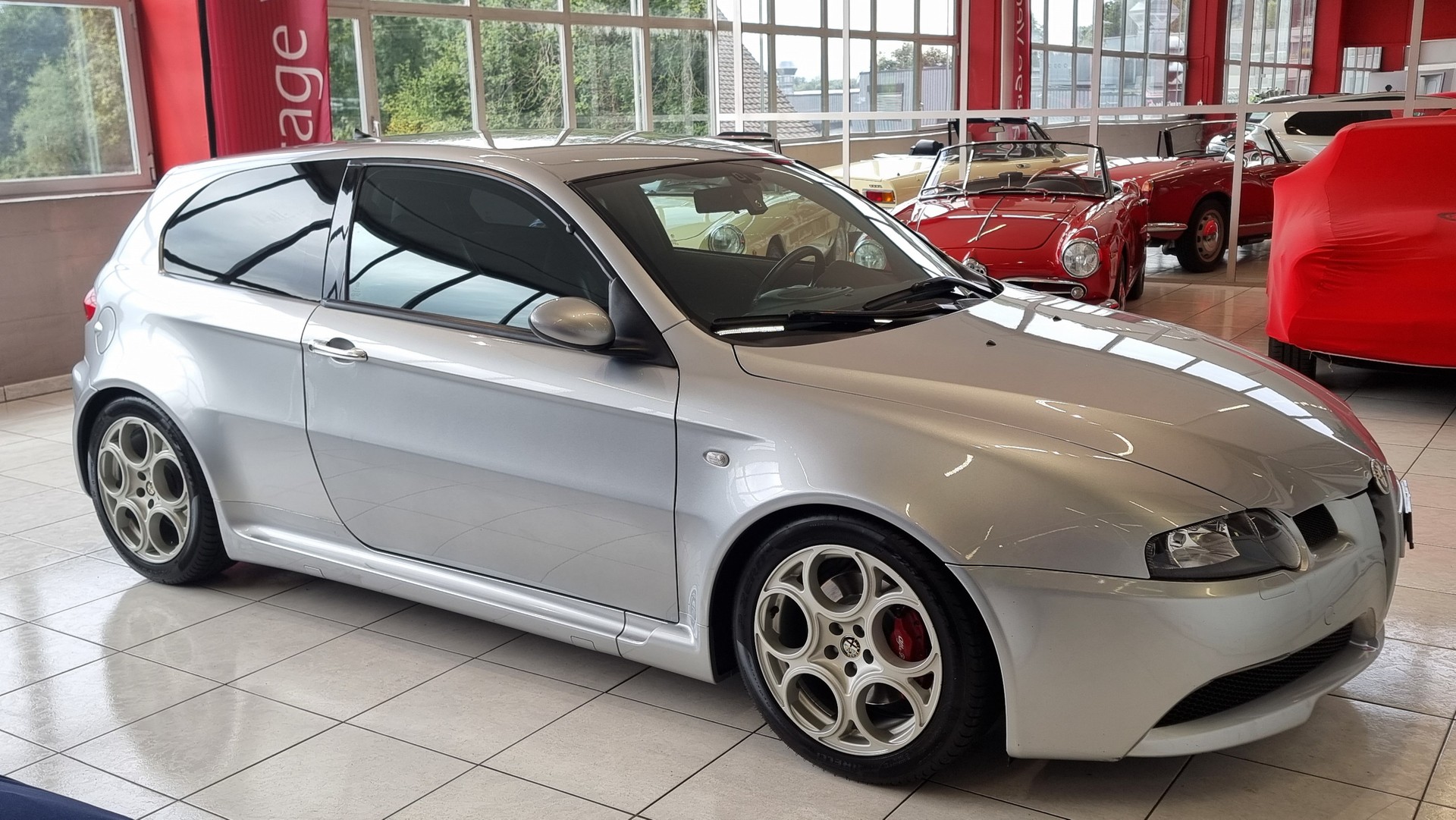 ALFA ROMEO 147 3.2 GTA-image-10