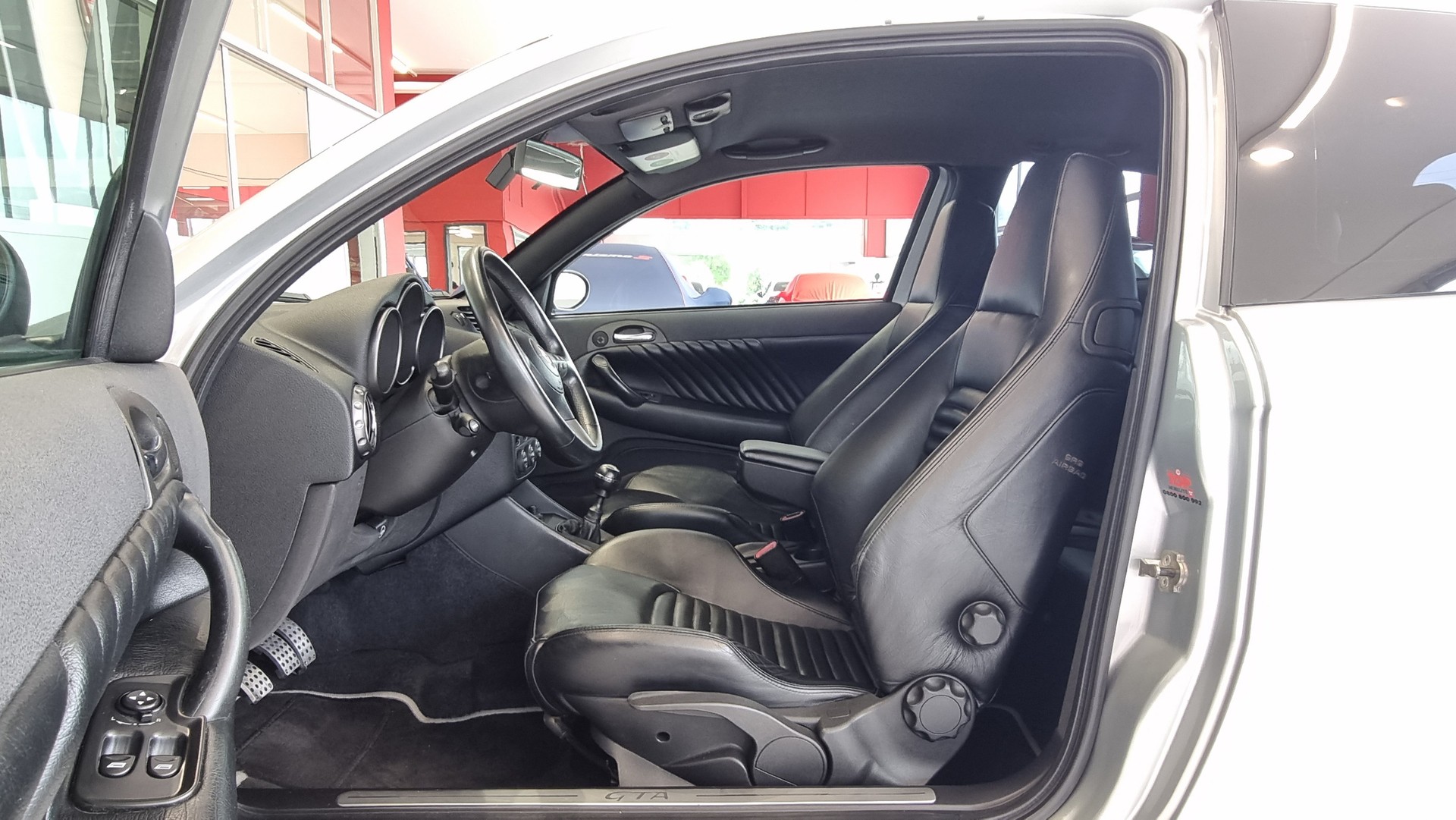 ALFA ROMEO 147 3.2 GTA-image-17