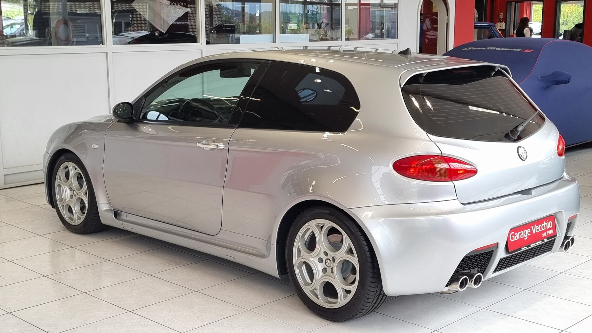 ALFA ROMEO 147 3.2 GTA-image-4