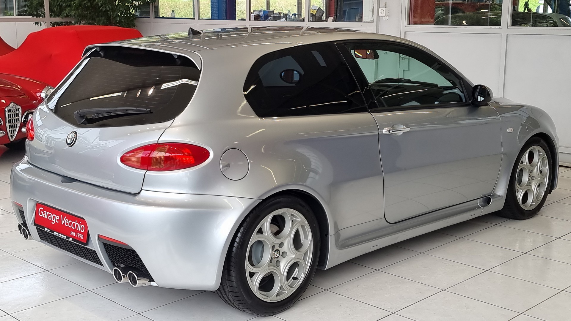 ALFA ROMEO 147 3.2 GTA-image-8