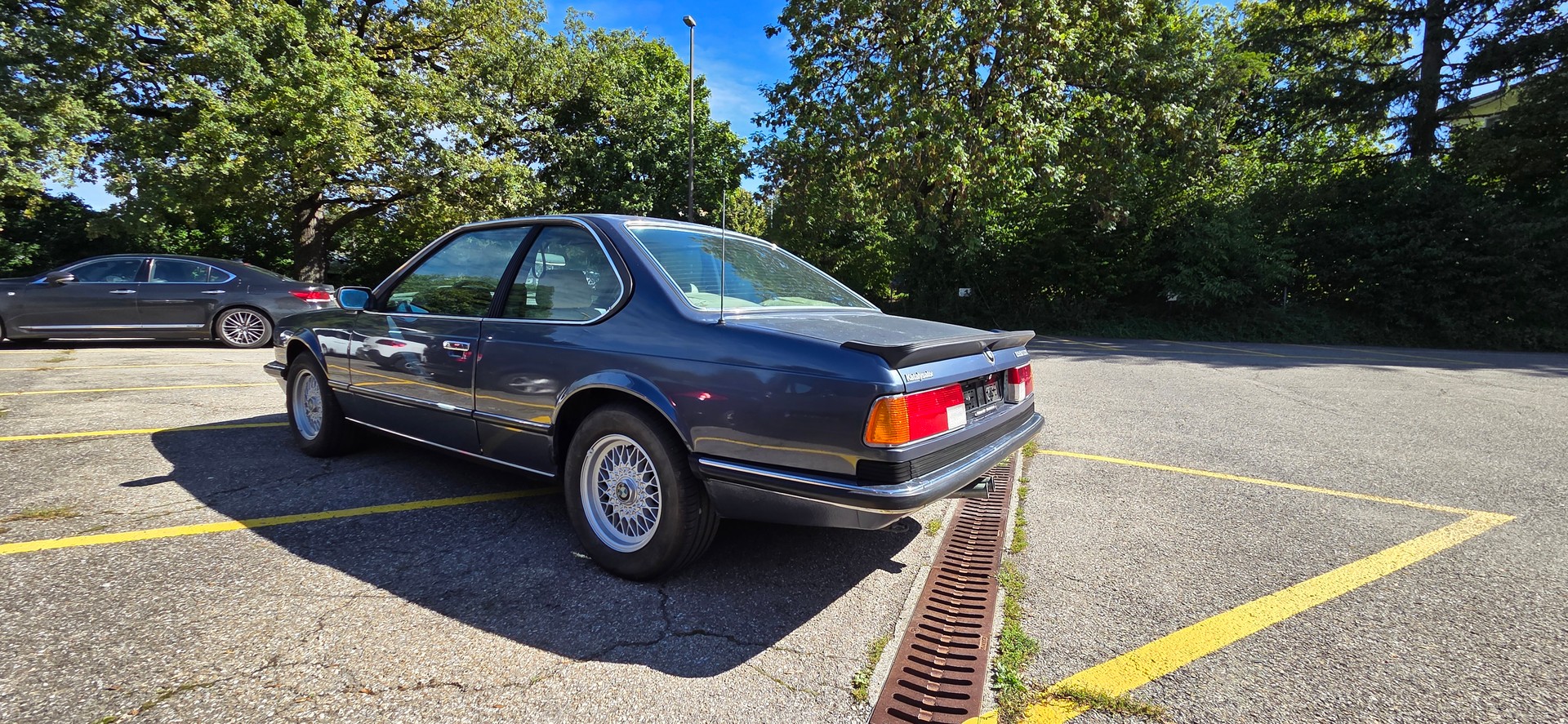 BMW 635CSi A-image-5