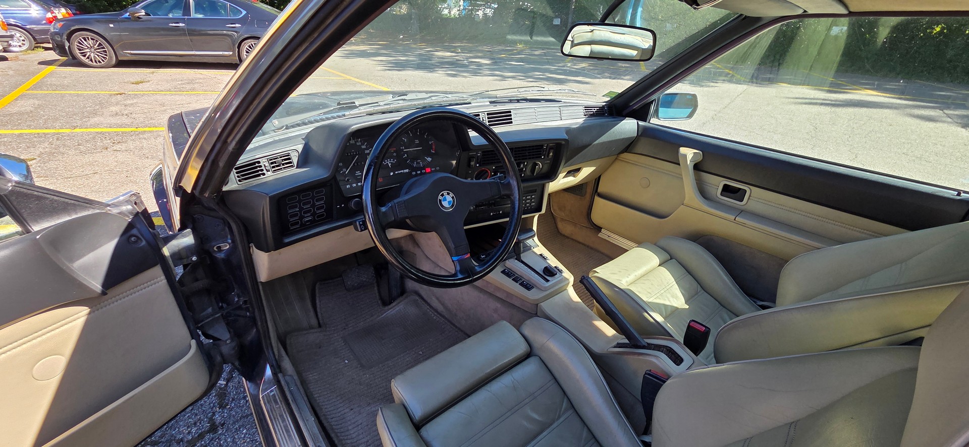 BMW 635CSi A-image-14