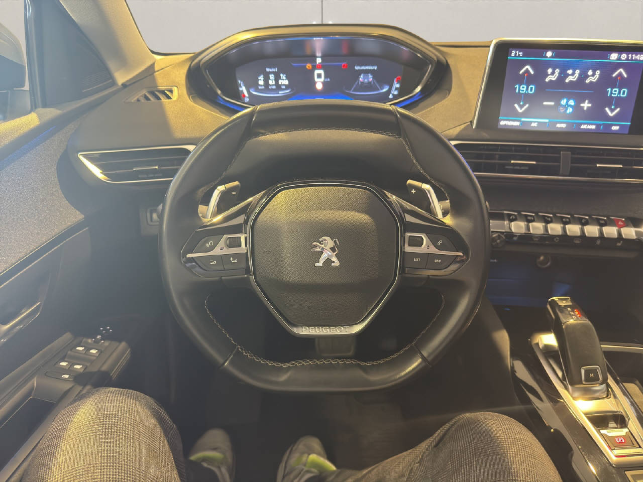 PEUGEOT 3008 1.5 BlueHDi Allure Pack-image-9