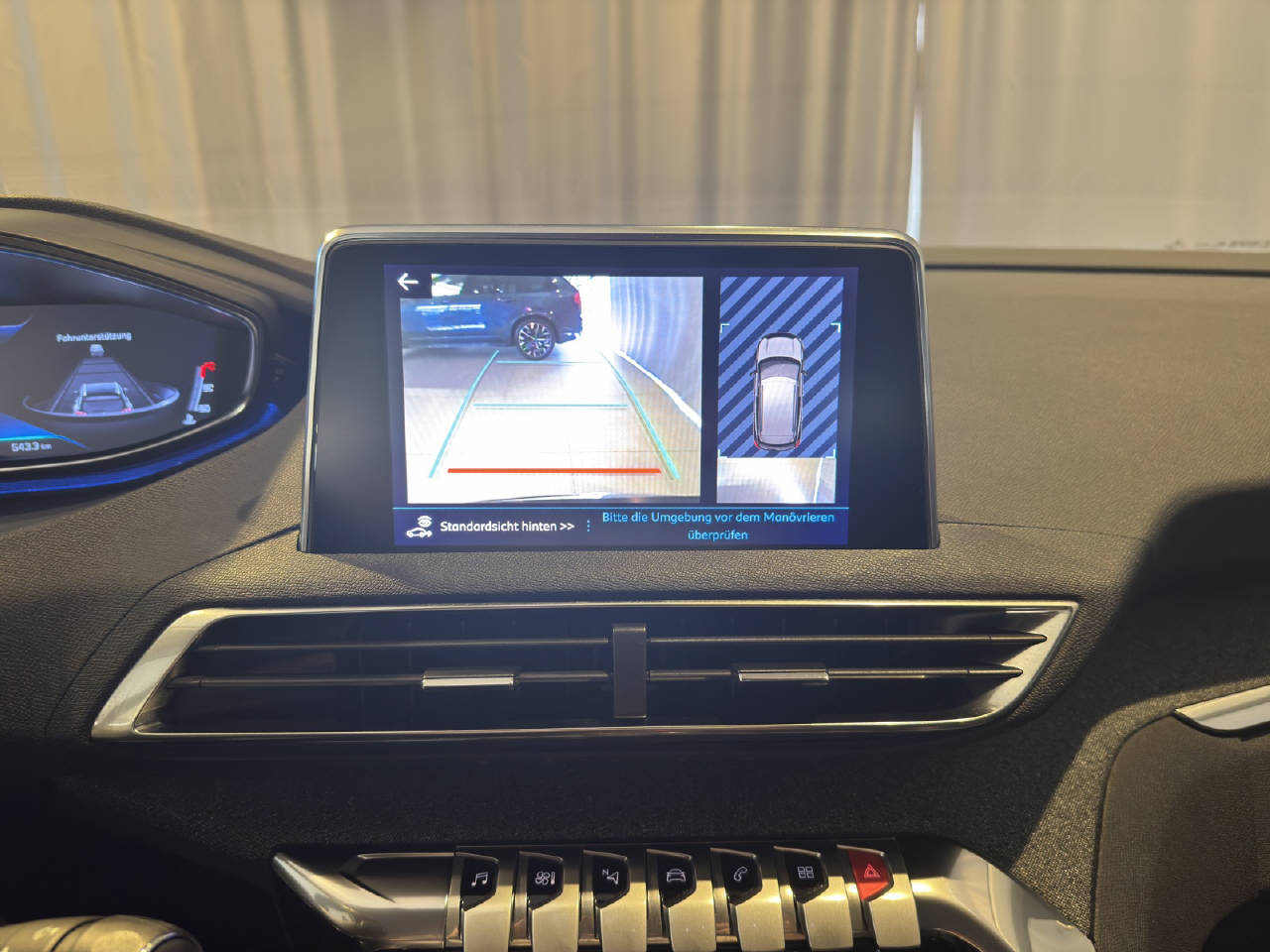 PEUGEOT 3008 1.5 BlueHDi Allure Pack-image-12