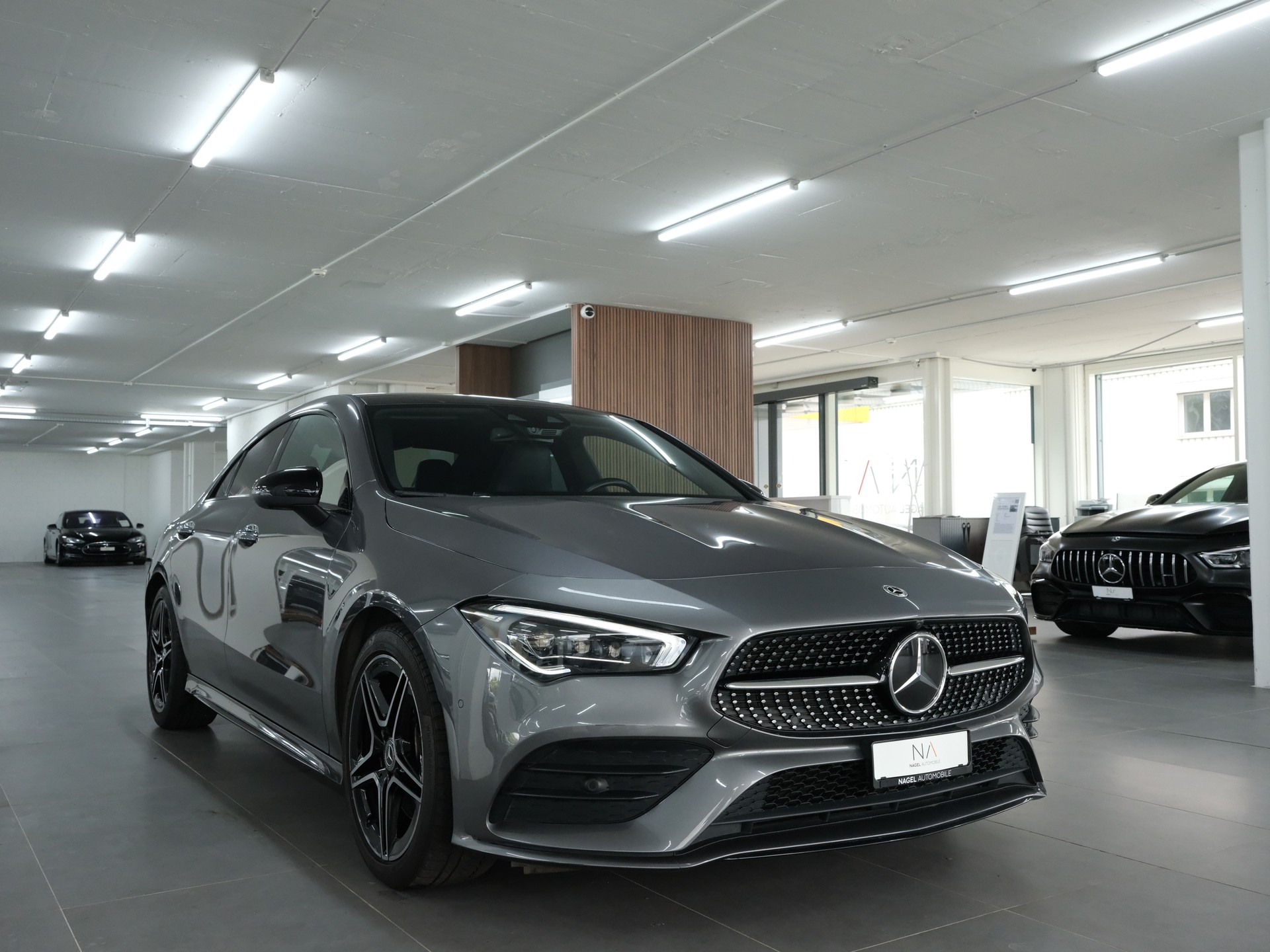 MERCEDES-BENZ CLA 200 AMG Line 7G-DCT-showroom-element-1