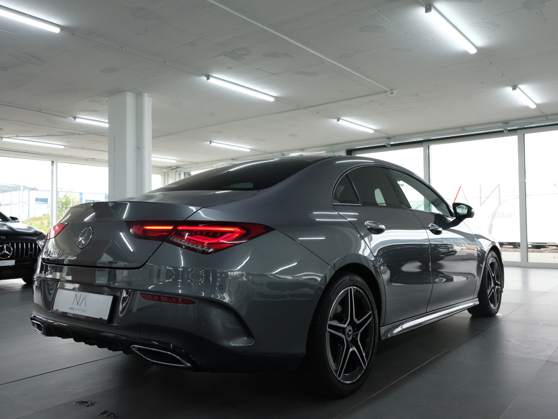 MERCEDES-BENZ CLA 200 AMG Line 7G-DCT-showroom-element-2