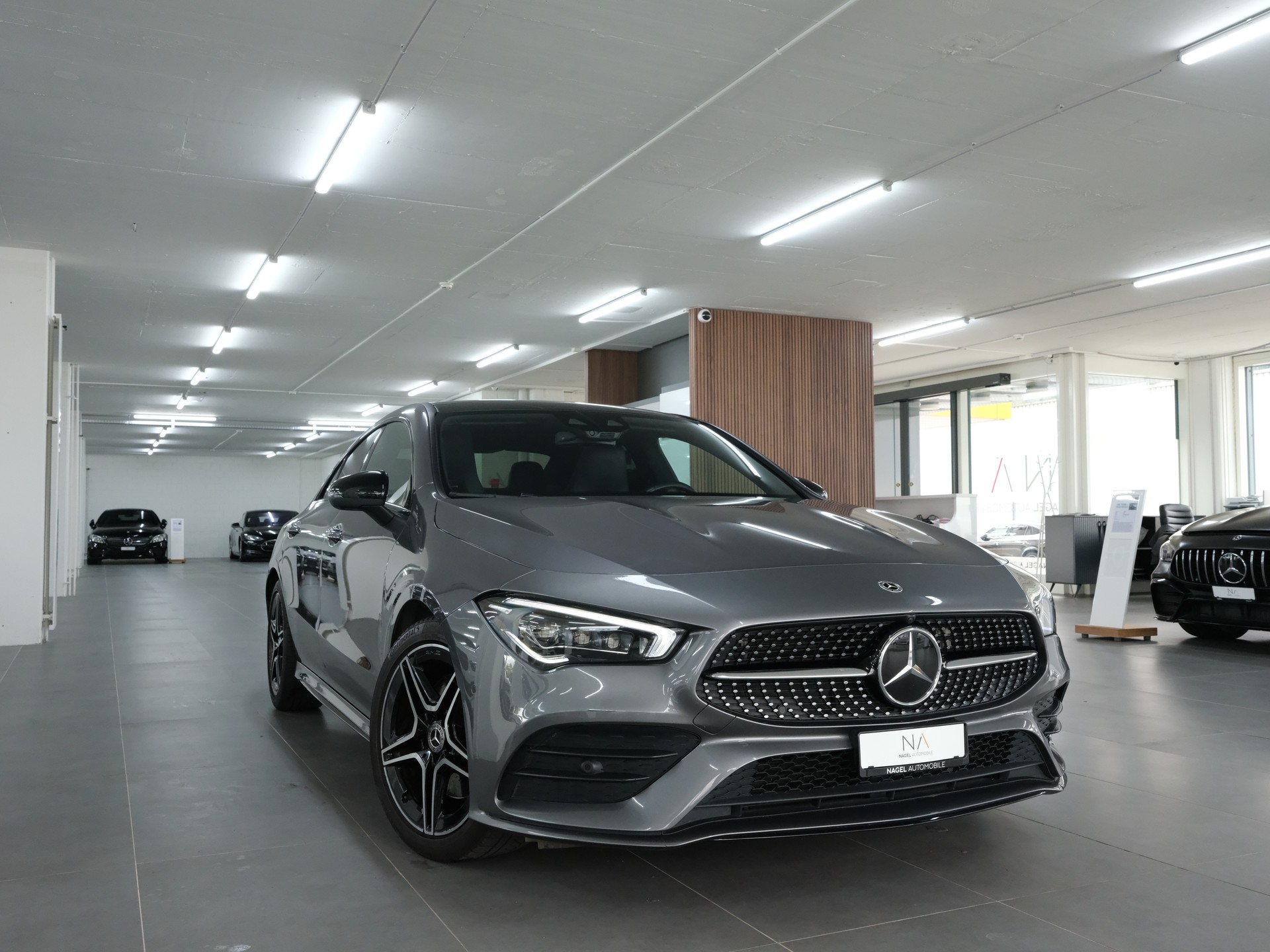 MERCEDES-BENZ CLA 200 AMG Line 7G-DCT