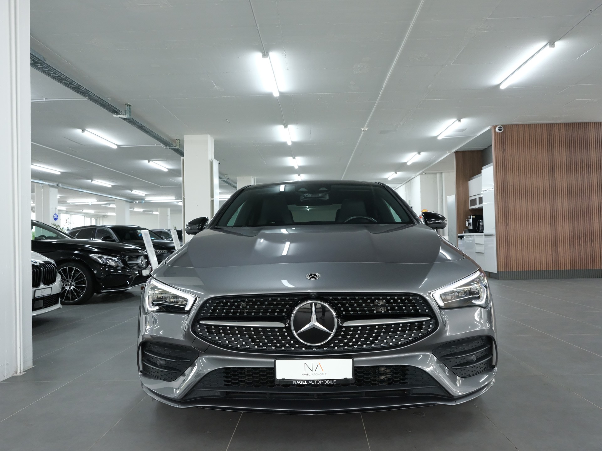 MERCEDES-BENZ CLA 200 AMG Line 7G-DCT-image-7
