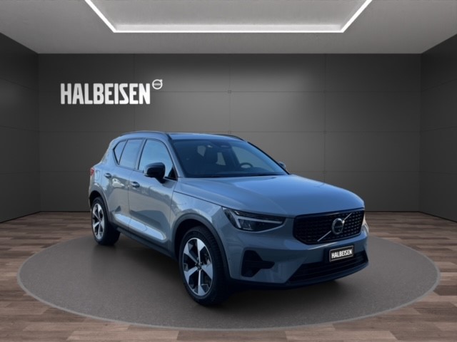 VOLVO XC40 2.0 B4 MH Plus Dark-showroom-element-2