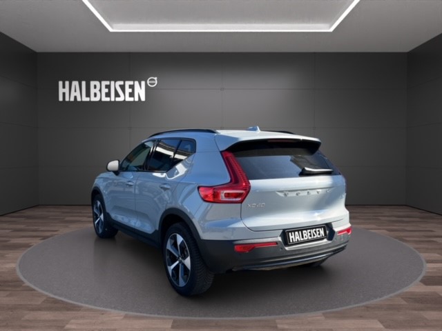 VOLVO XC40 2.0 B4 MH Plus Dark-image-6