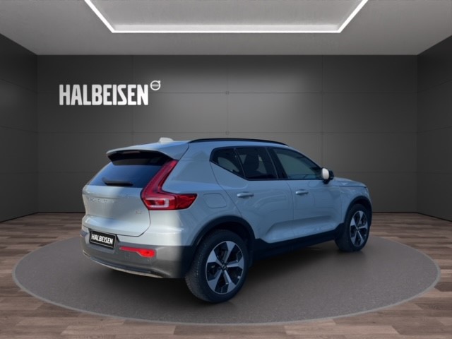 VOLVO XC40 2.0 B4 MH Plus Dark-image-4