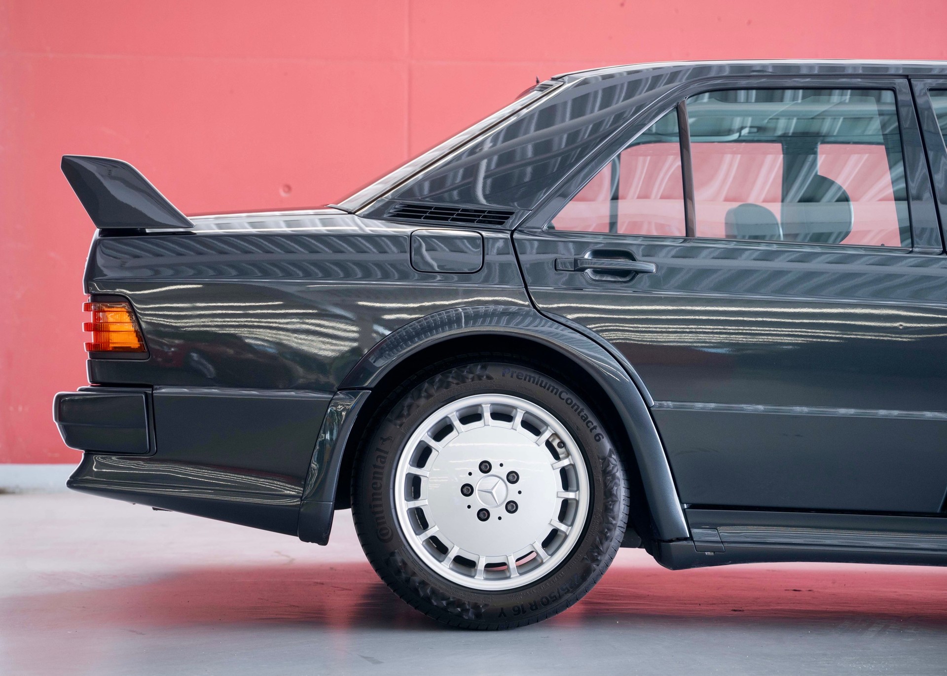 MERCEDES-BENZ 190 E 2.5-16 Evo I (2nd hand Swiss model, 1 of 502, fantastic condition)-image-7
