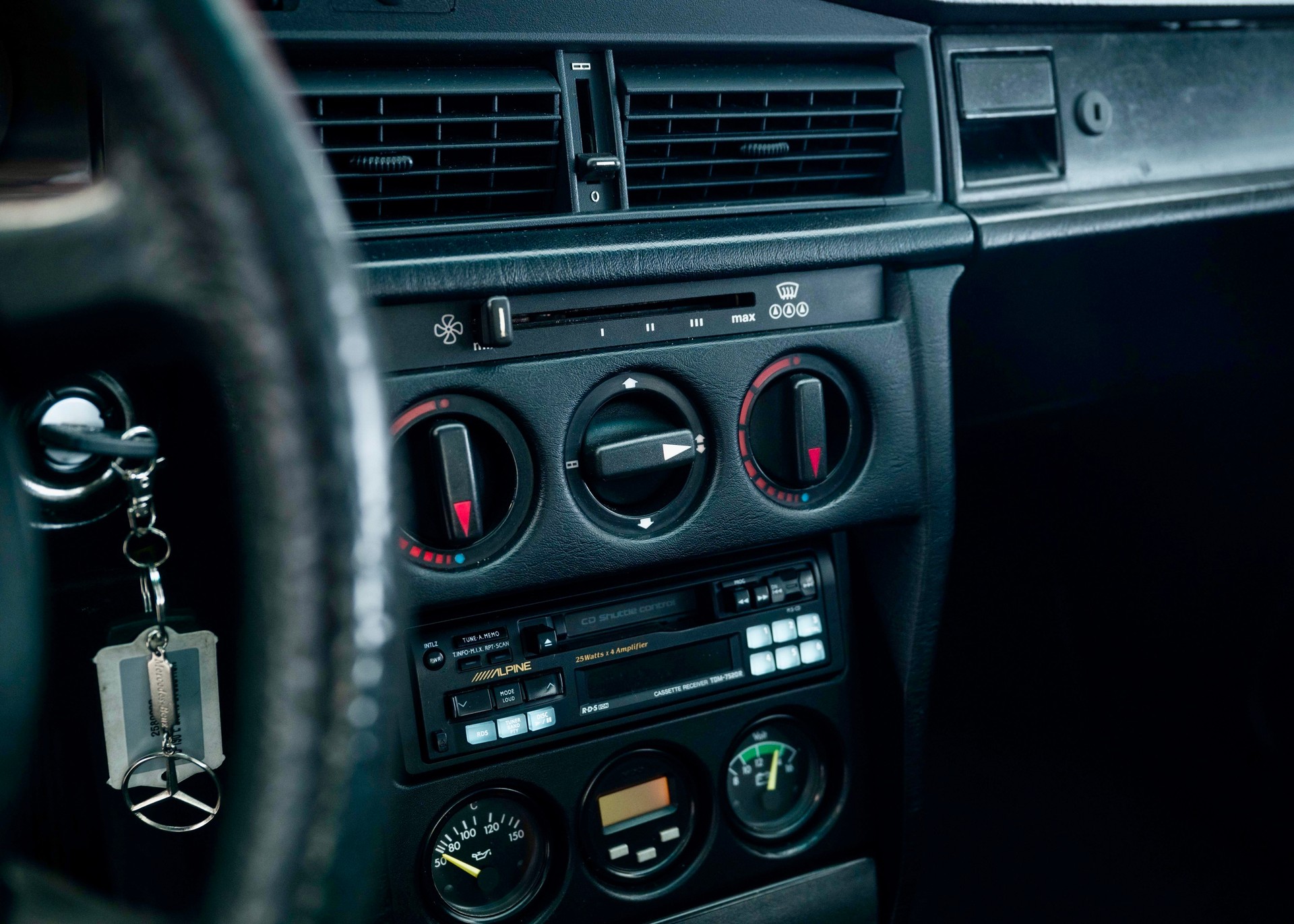 MERCEDES-BENZ 190 E 2.5-16 Evo I (2nd hand Swiss model, 1 of 502, fantastic condition)-image-27