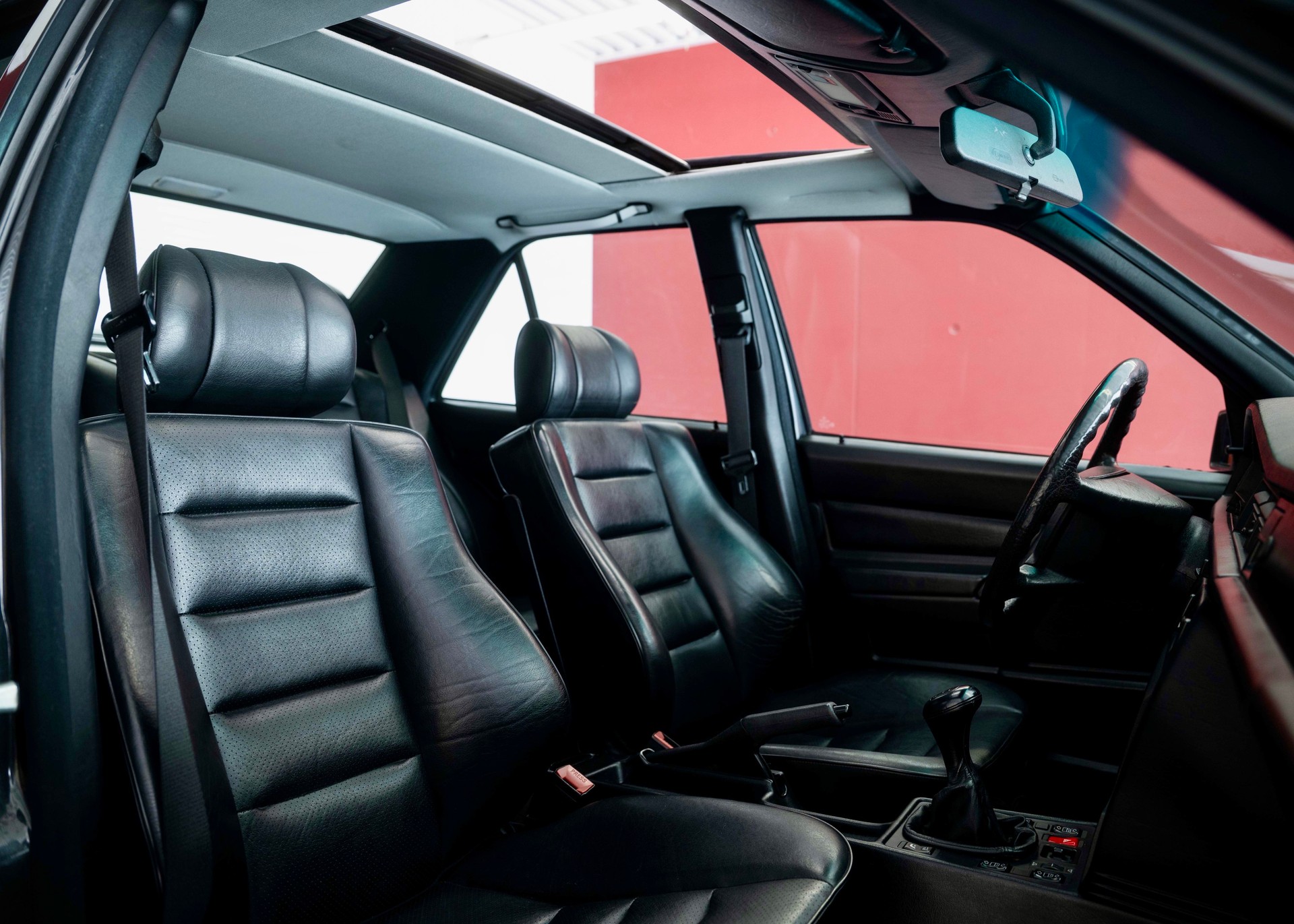 MERCEDES-BENZ 190 E 2.5-16 Evo I (2nd hand Swiss model, 1 of 502, fantastic condition)-image-24