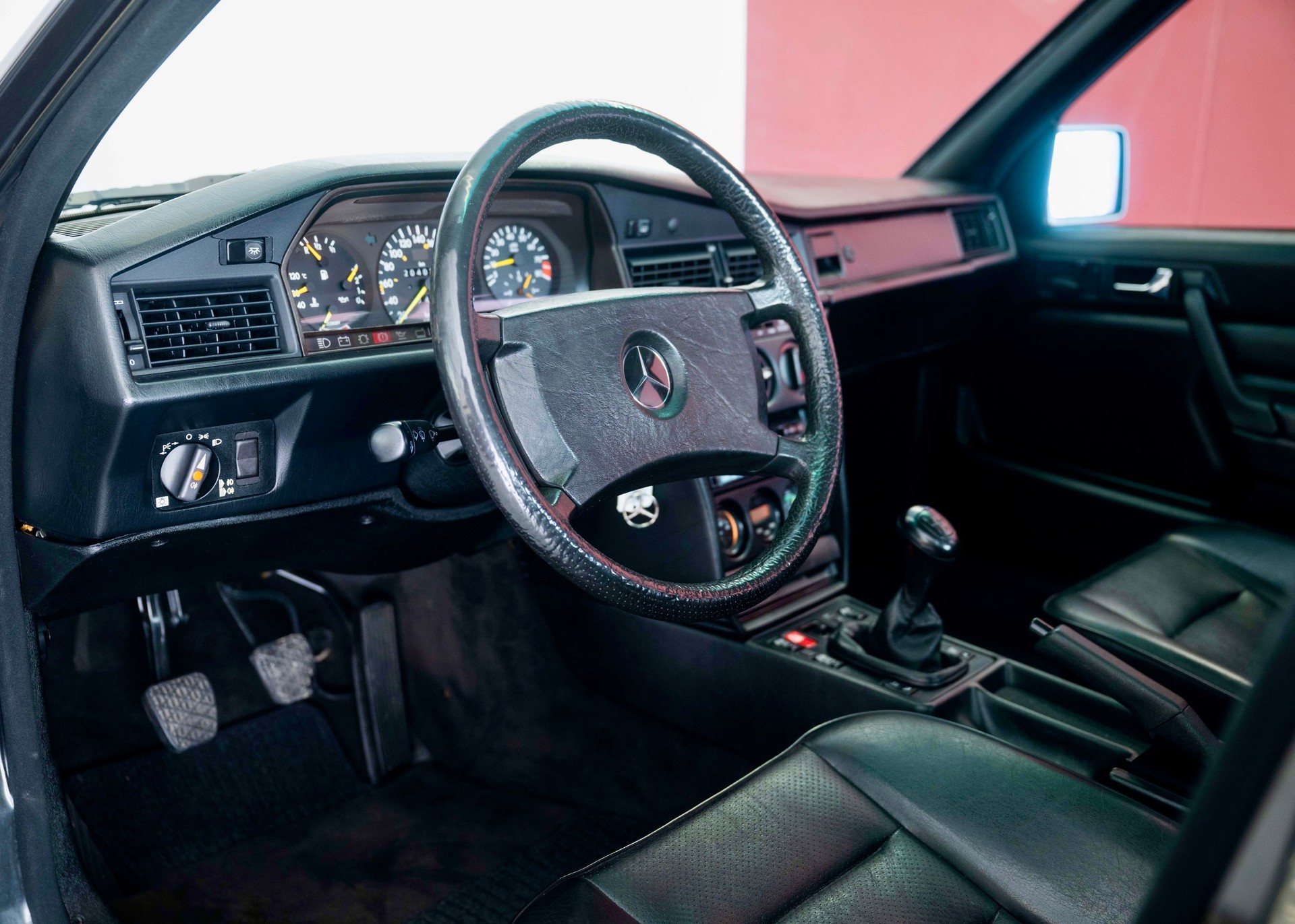 MERCEDES-BENZ 190 E 2.5-16 Evo I (2nd hand Swiss model, 1 of 502, fantastic condition)-image-18