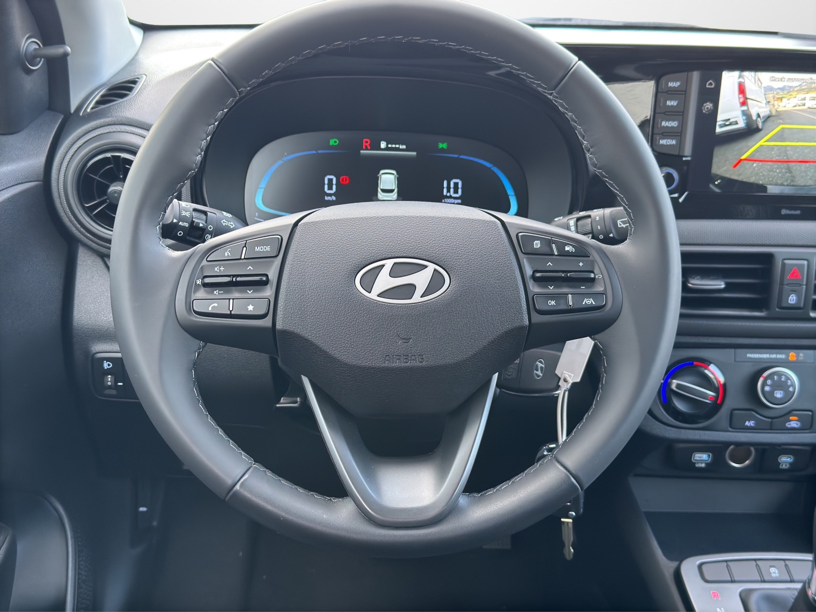 HYUNDAI i10 1.0 Origo-image-9