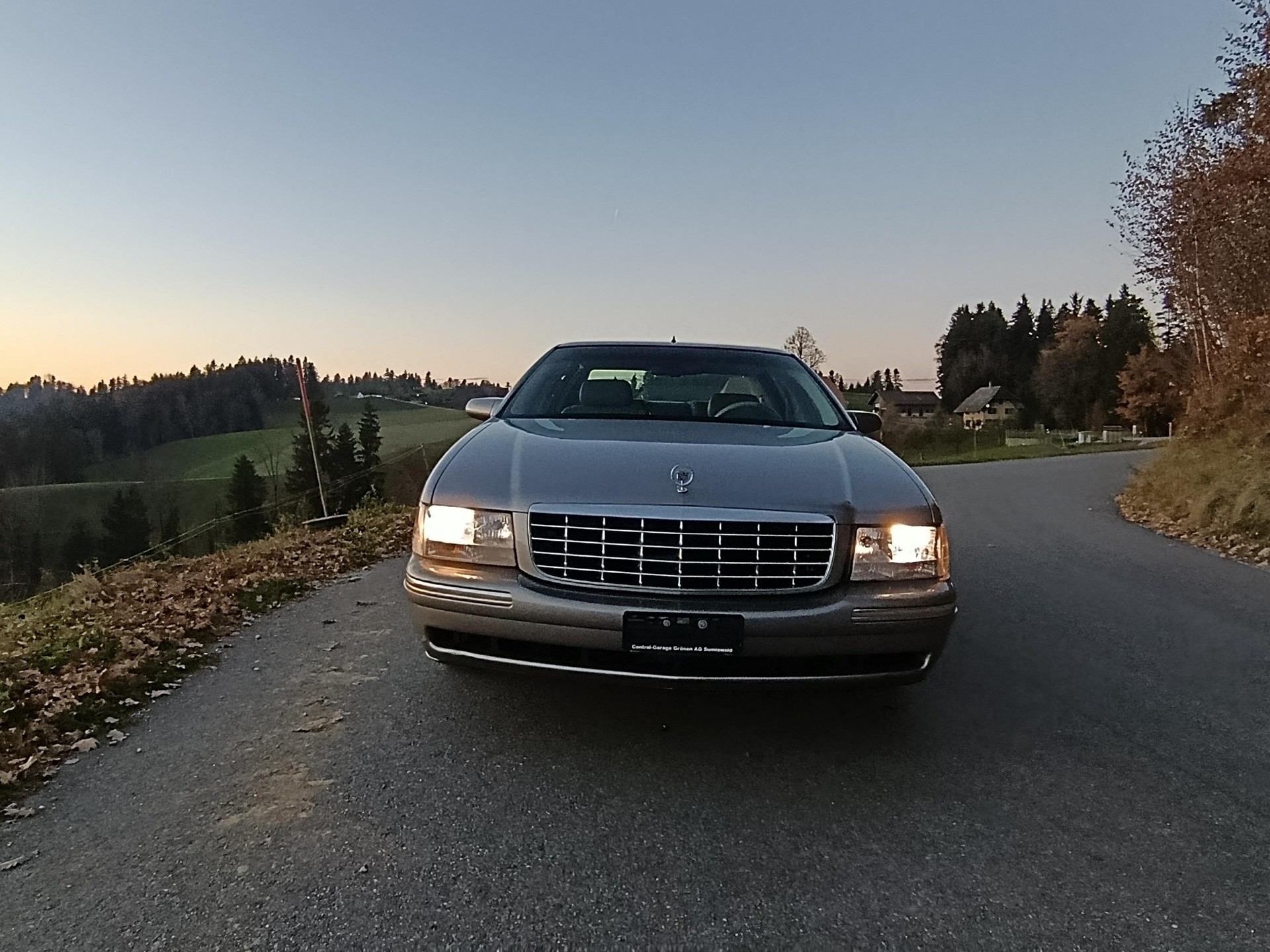 CADILLAC Basis-image-2