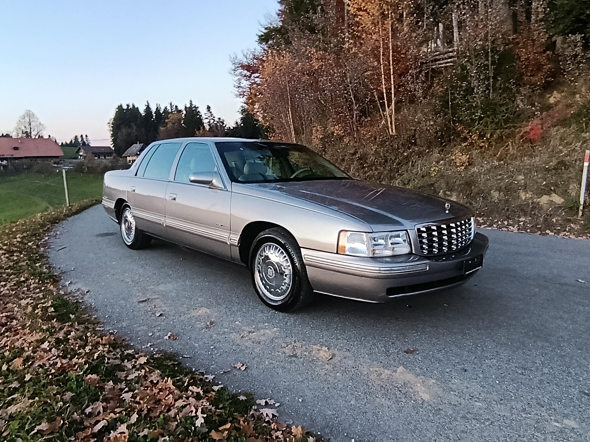 CADILLAC Basis