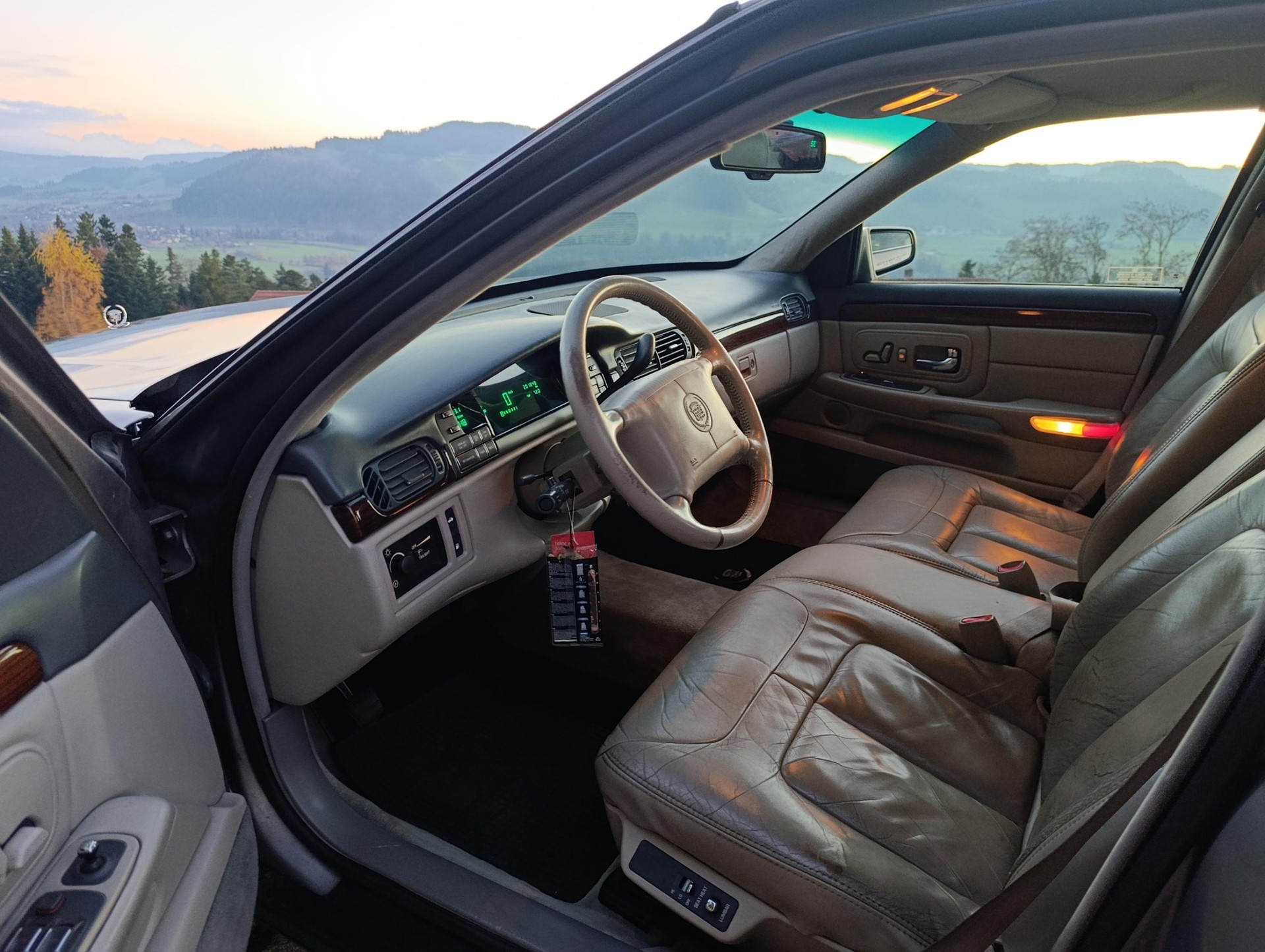 CADILLAC Basis-image-11