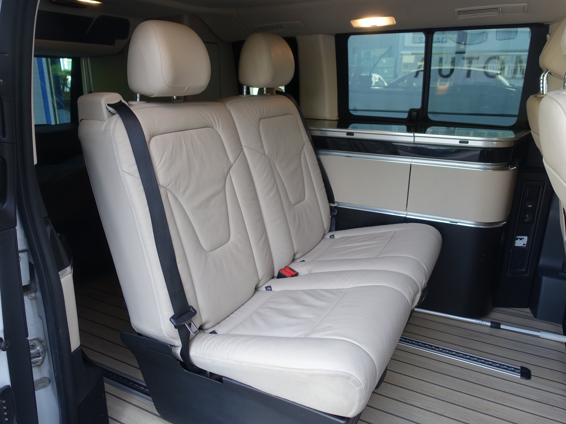 MERCEDES-BENZ Marco Polo Activity 250 d 4Matic 7G-Tronic-image-14