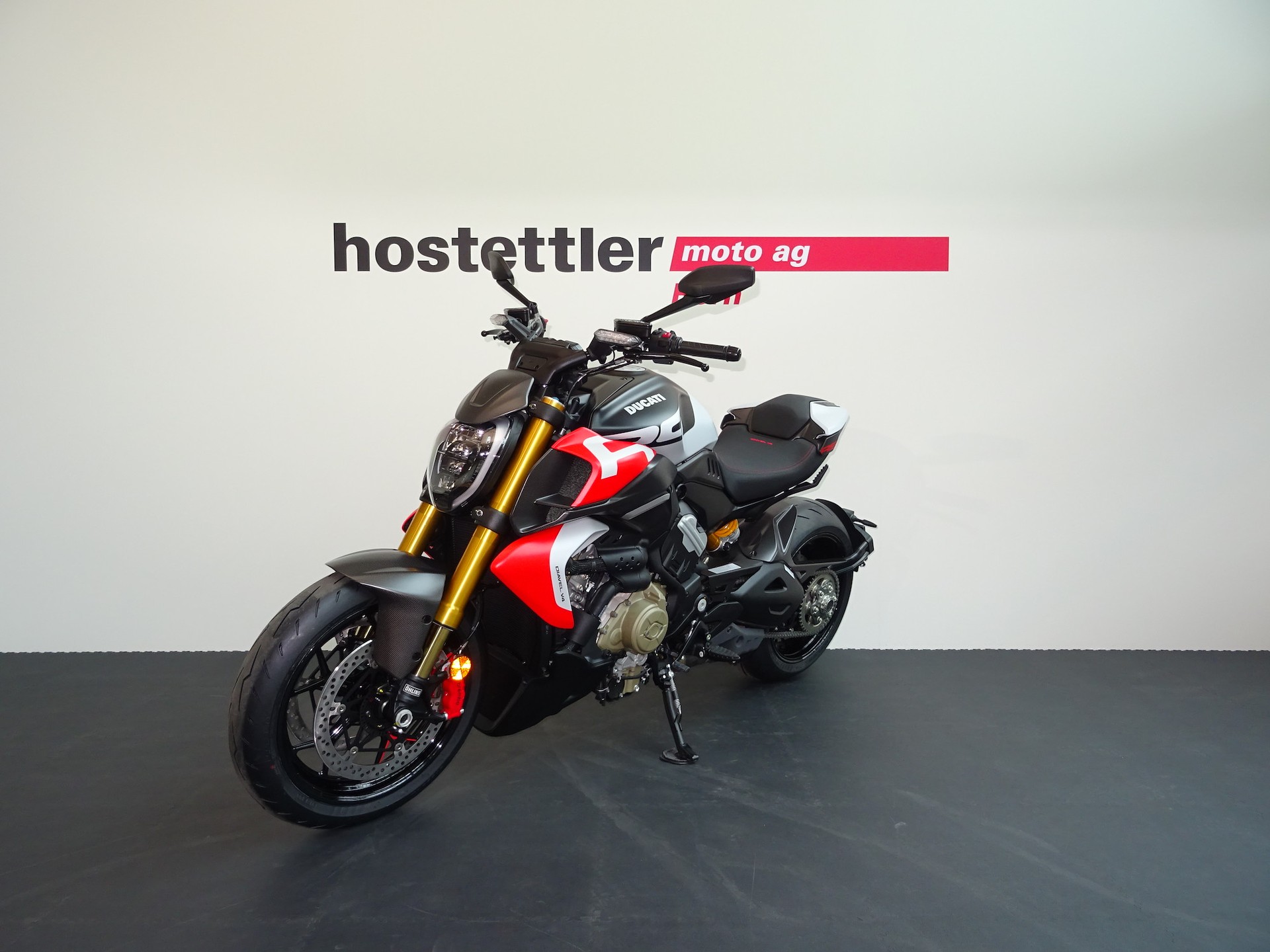 DUCATI Diavel V4 RS-showroom-element-2