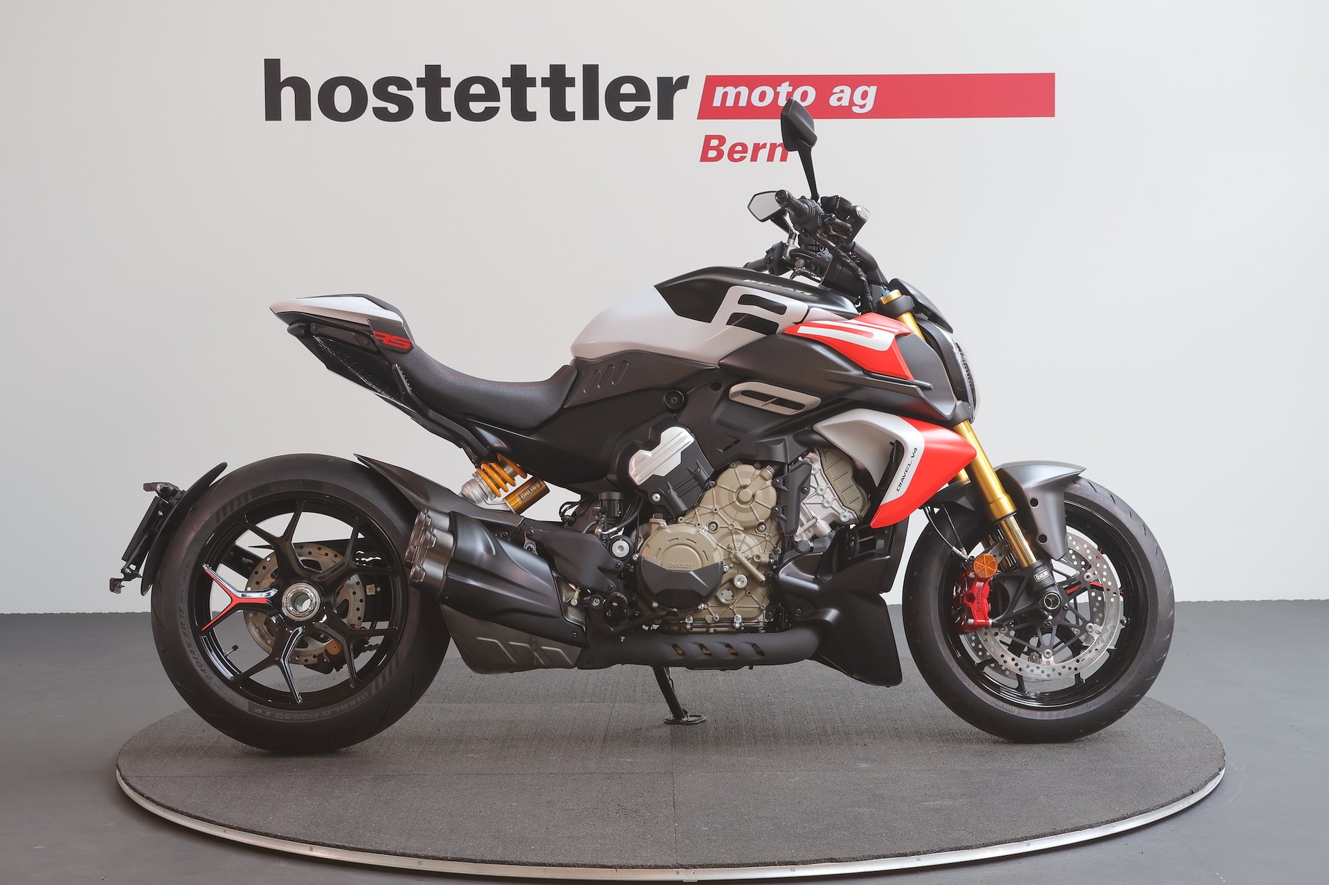 DUCATI Diavel V4 RS-showroom-element-1