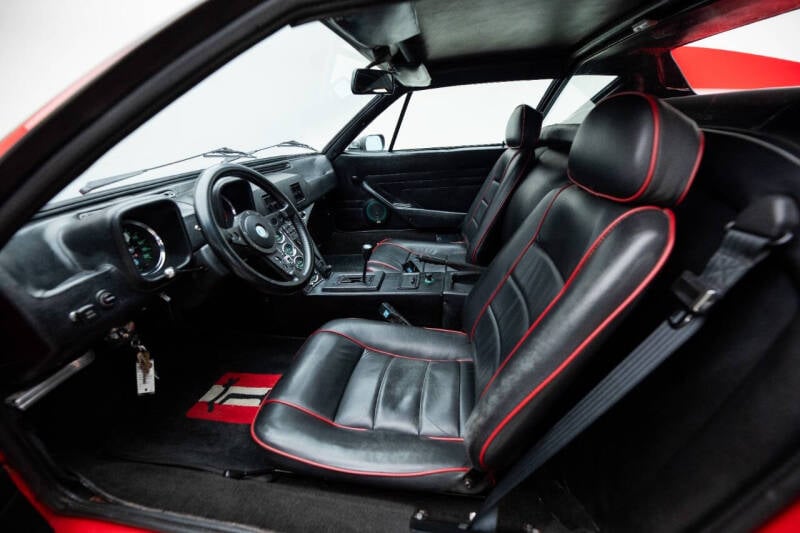 DE TOMASO GTS-image-4