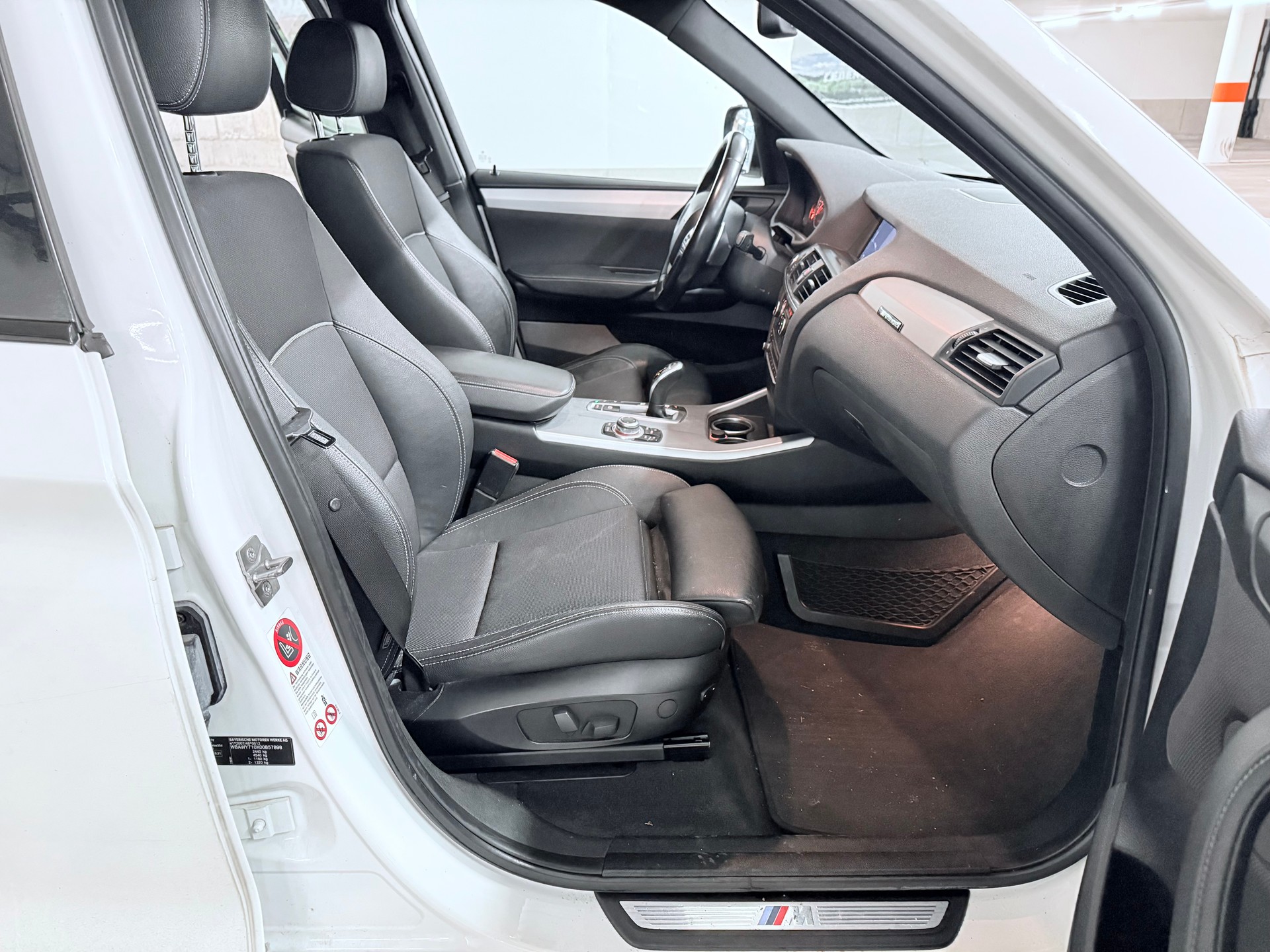 BMW X3 xDrive 35d Steptronic-image-12