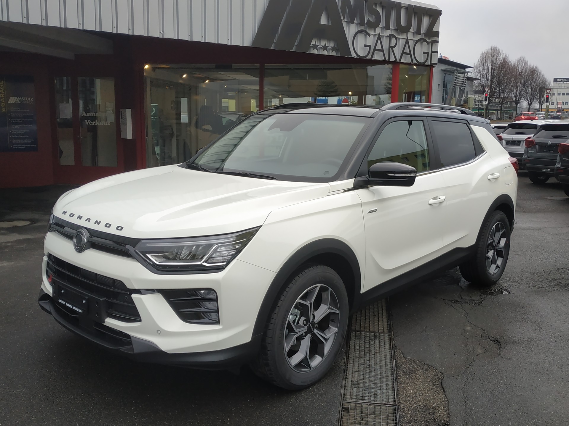 KGM-SsangYong Korando 1.5 T GDI Steel 4WD Automat Bicolor
