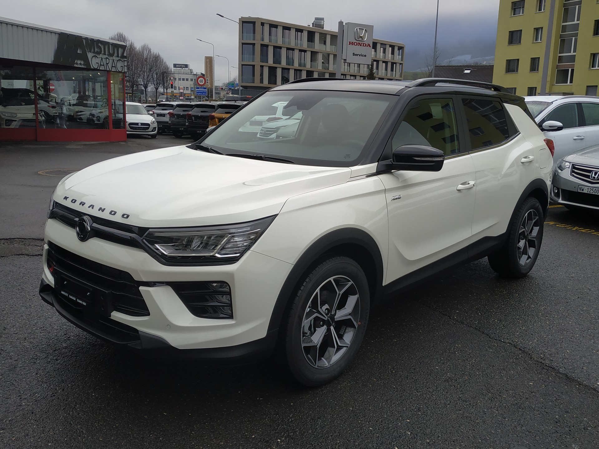 KGM-SsangYong Korando 1.5 T GDI Steel 4WD Automat Bicolor-showroom-element-2
