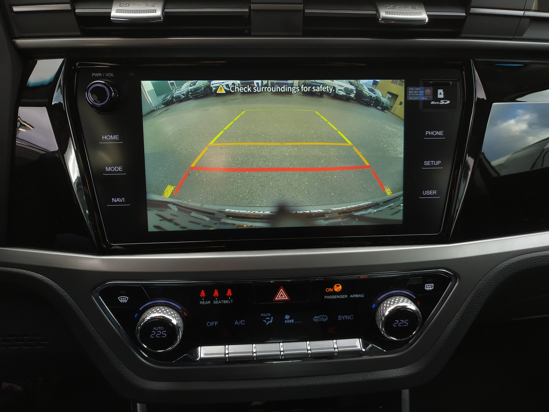 KGM-SsangYong Korando 1.5 T GDI Steel 4WD Automat Bicolor-image-15
