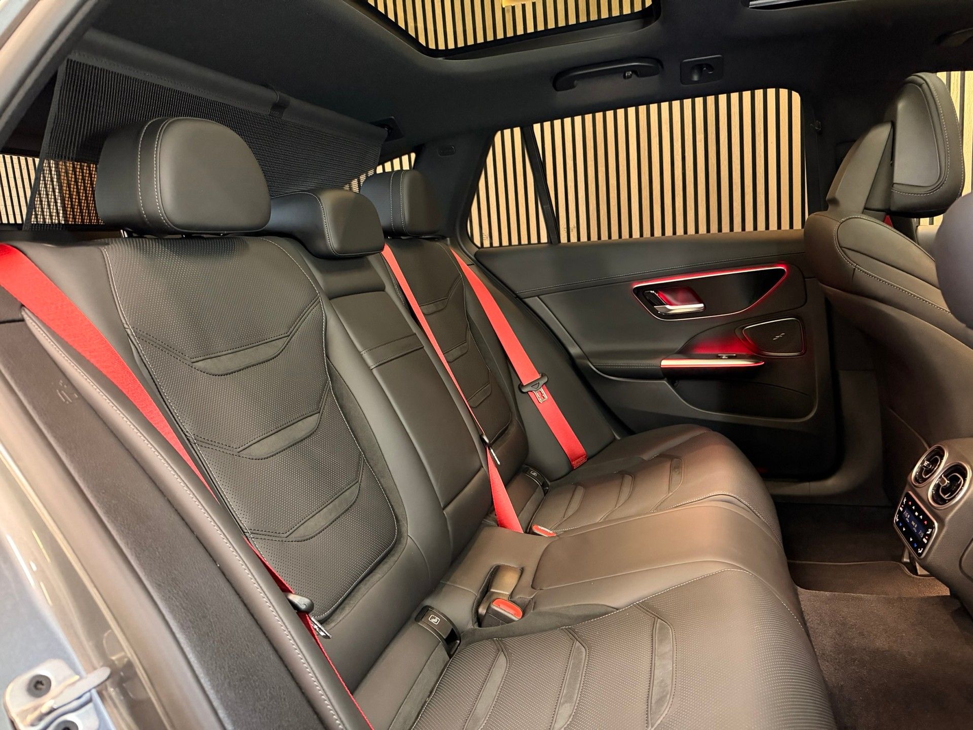 MERCEDES-BENZ C 43 T AMG 4Matic-image-20
