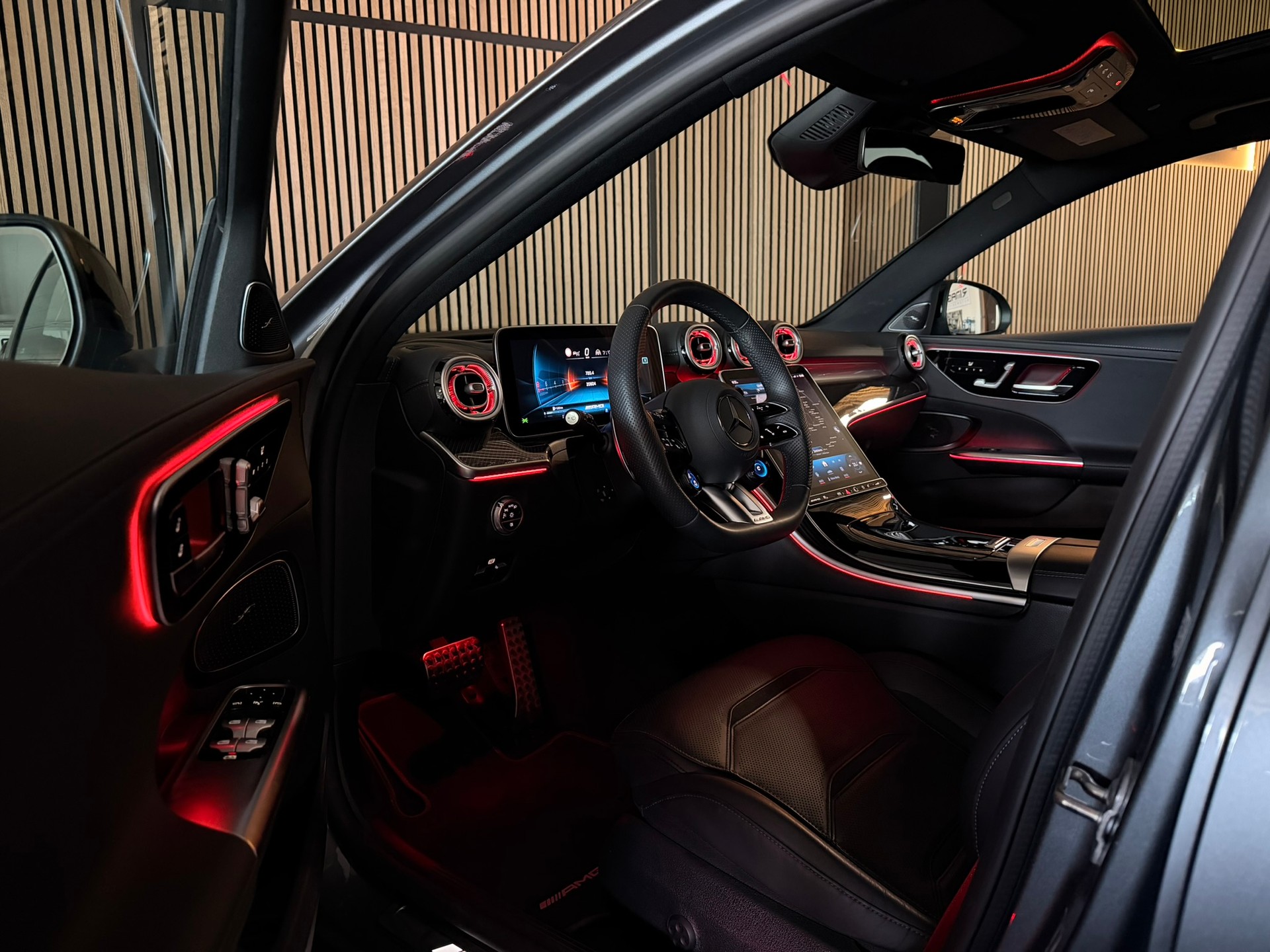MERCEDES-BENZ C 43 T AMG 4Matic-image-27