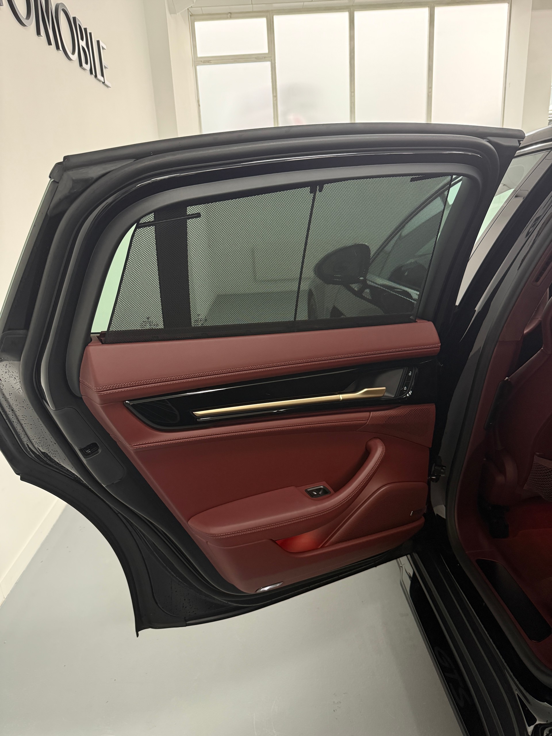 PORSCHE Panamera GTS PDK-image-15