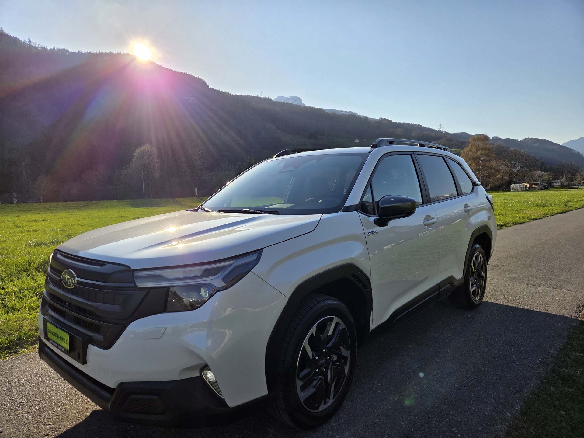 SUBARU Forester Station 2.0i e-Boxer Swiss Plus-image-3