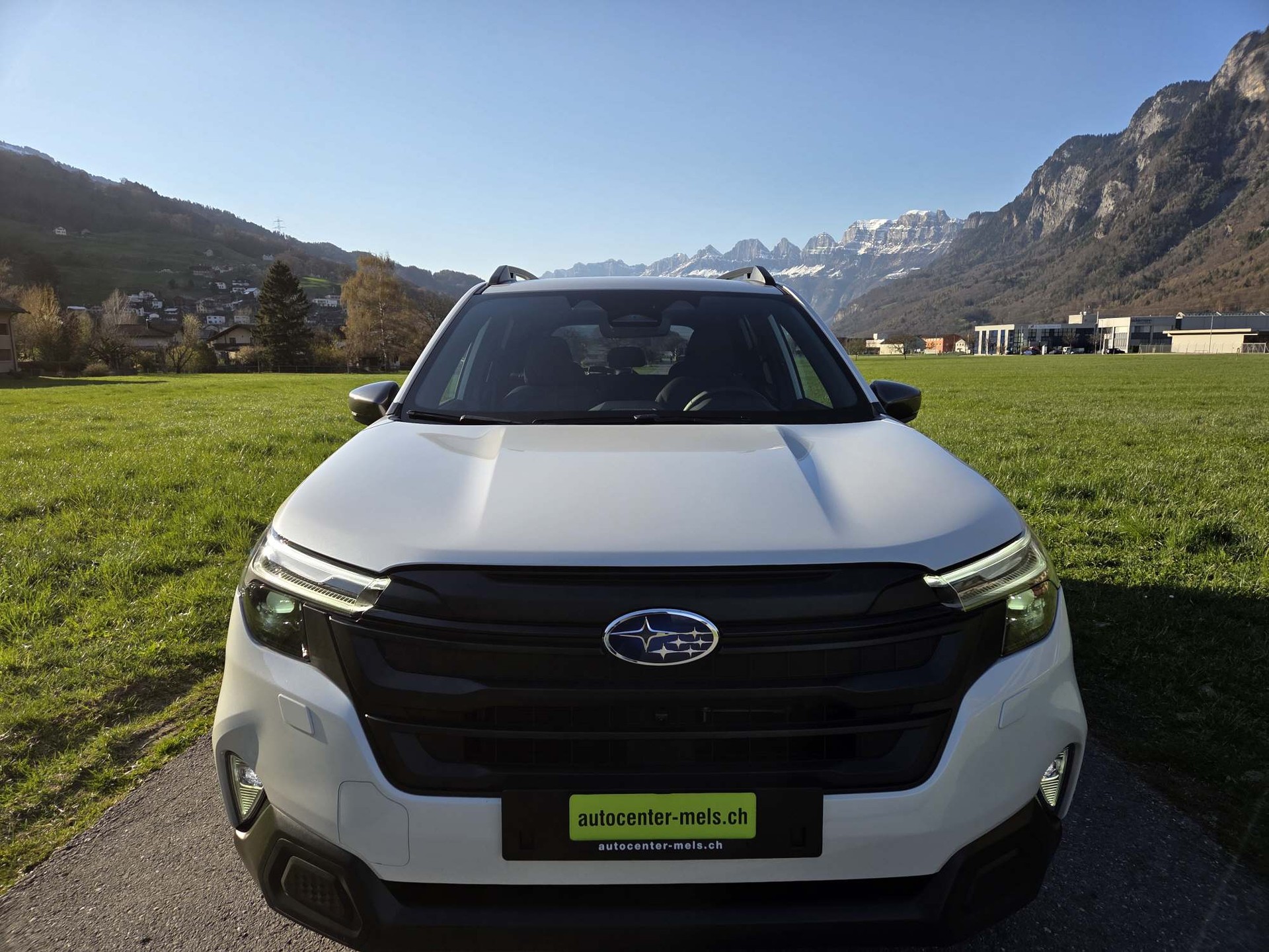 SUBARU Forester Station 2.0i e-Boxer Swiss Plus-image-2