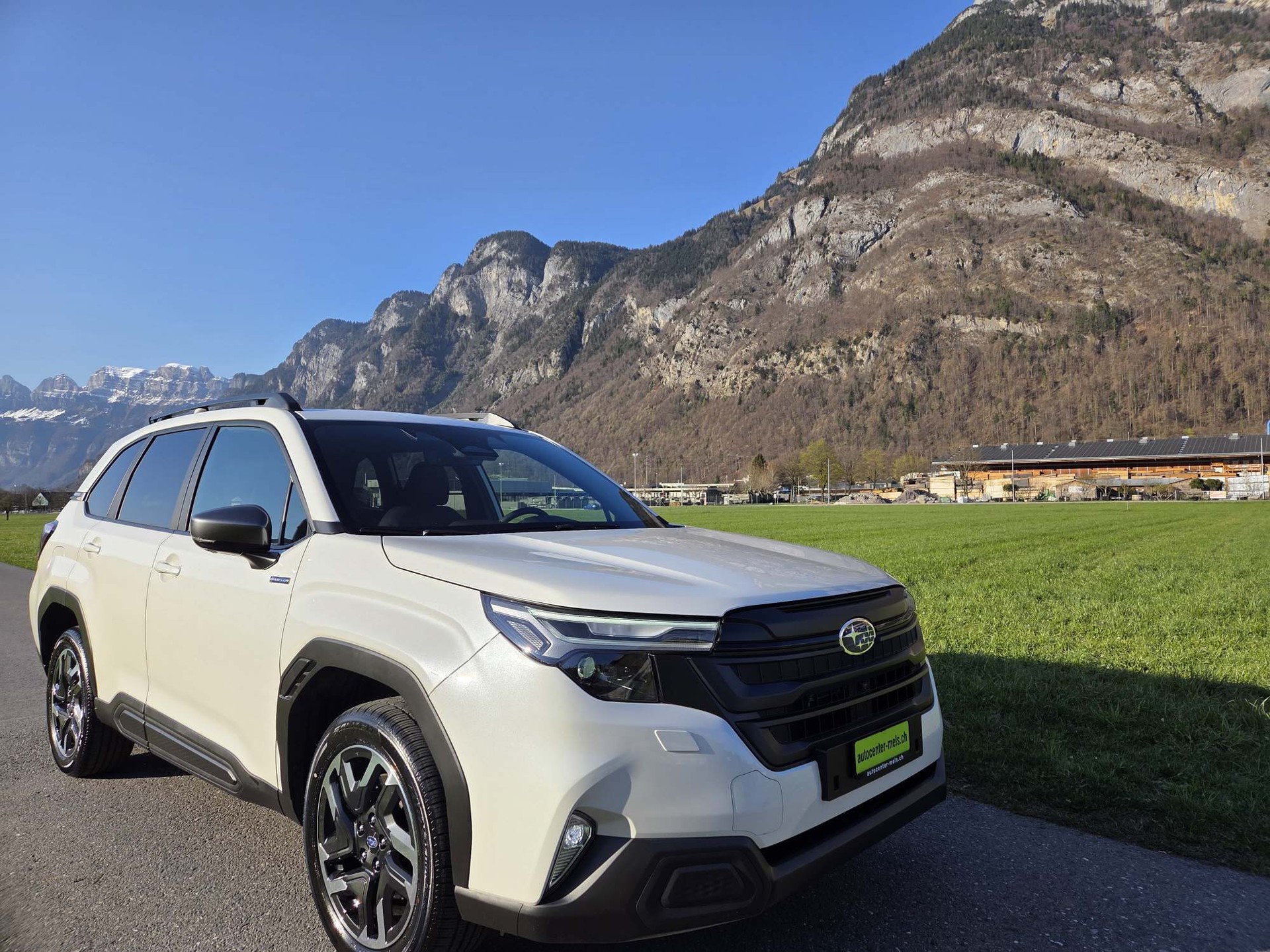 SUBARU Forester Station 2.0i e-Boxer Swiss Plus