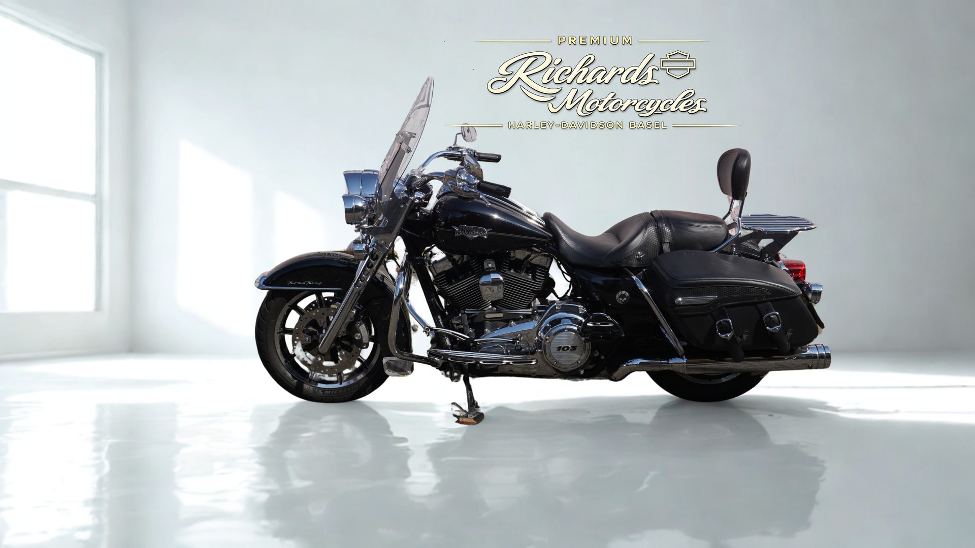 HARLEY-DAVIDSON FLHRC Road King Classic 103 ABS-image-3