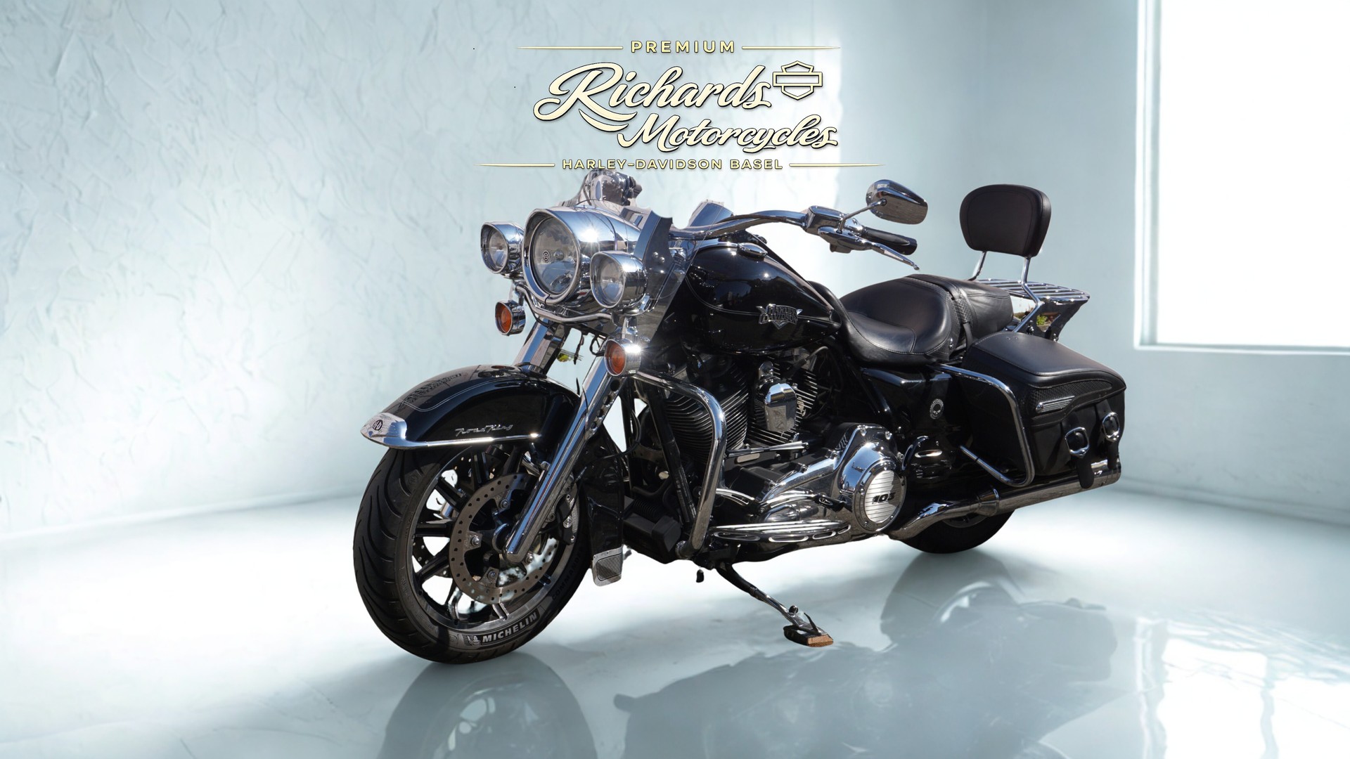 HARLEY-DAVIDSON FLHRC Road King Classic 103 ABS-image-4