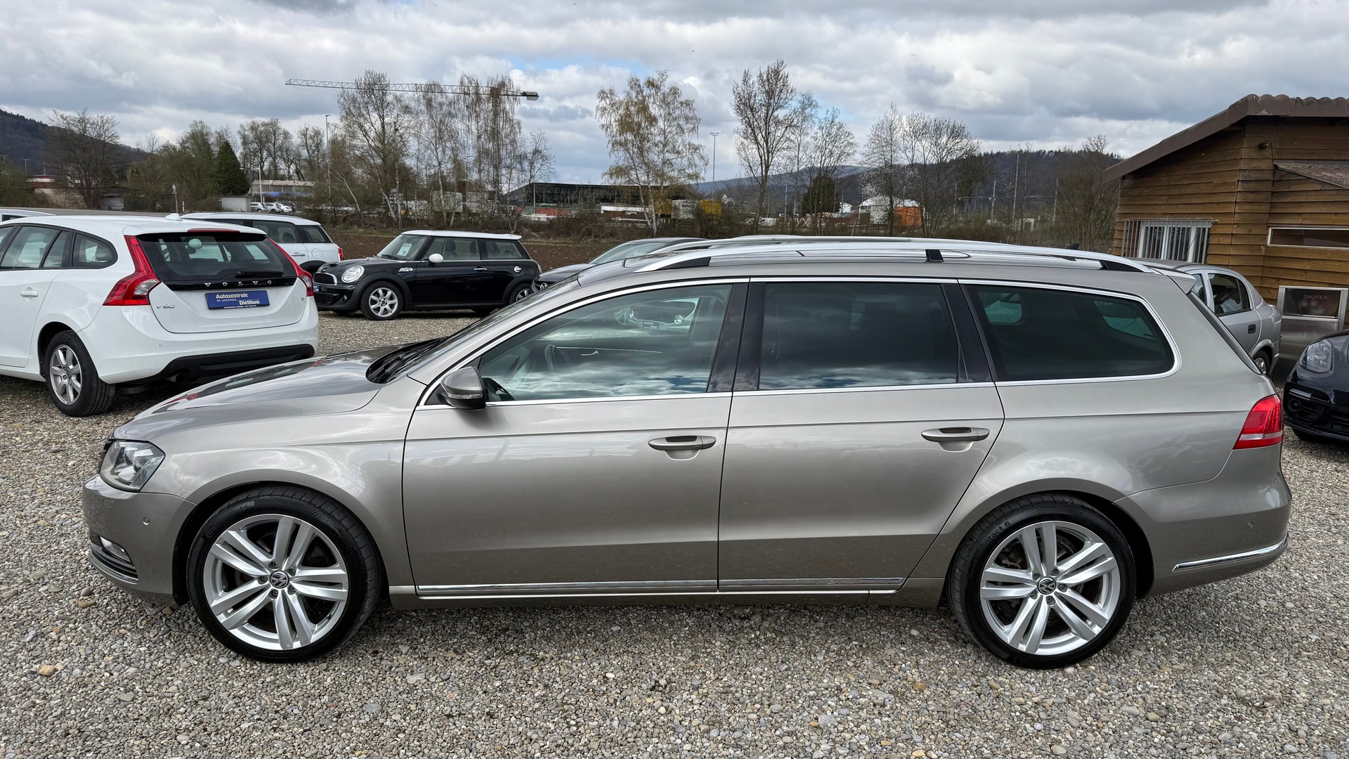 VW Passat Variant 2.0 TDI BMT Highline 4MDSG-image-13